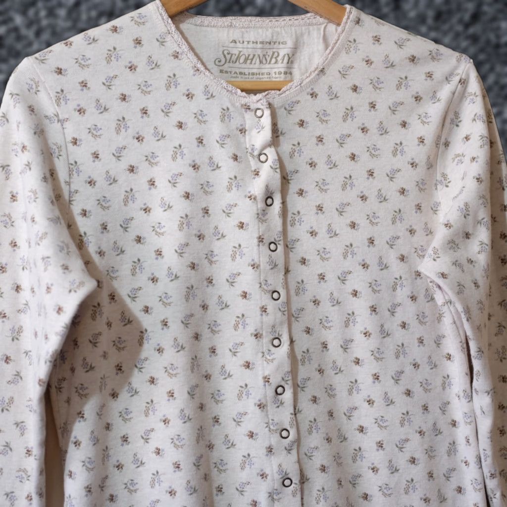 Vintage St. Johns Bay Longsleeve Shirt Floral Crew Neck Snap Beige Women's L Size L / US 10 / IT 46 - 1 Thumbnail