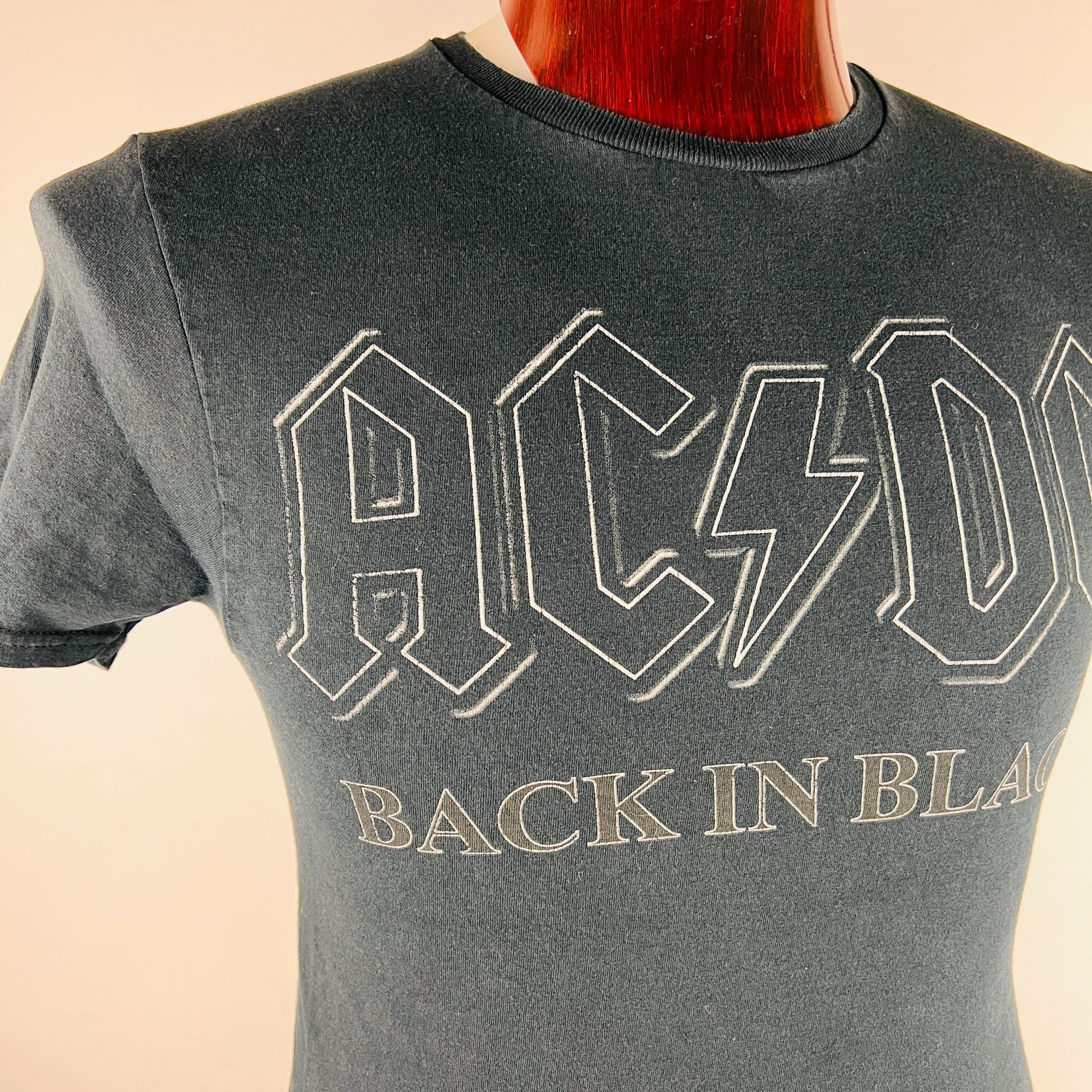 Other AC/DC Back In Black Album Small T-Shirt Shirt Size US S / EU 44-46 / 1 - 2 Thumbnail