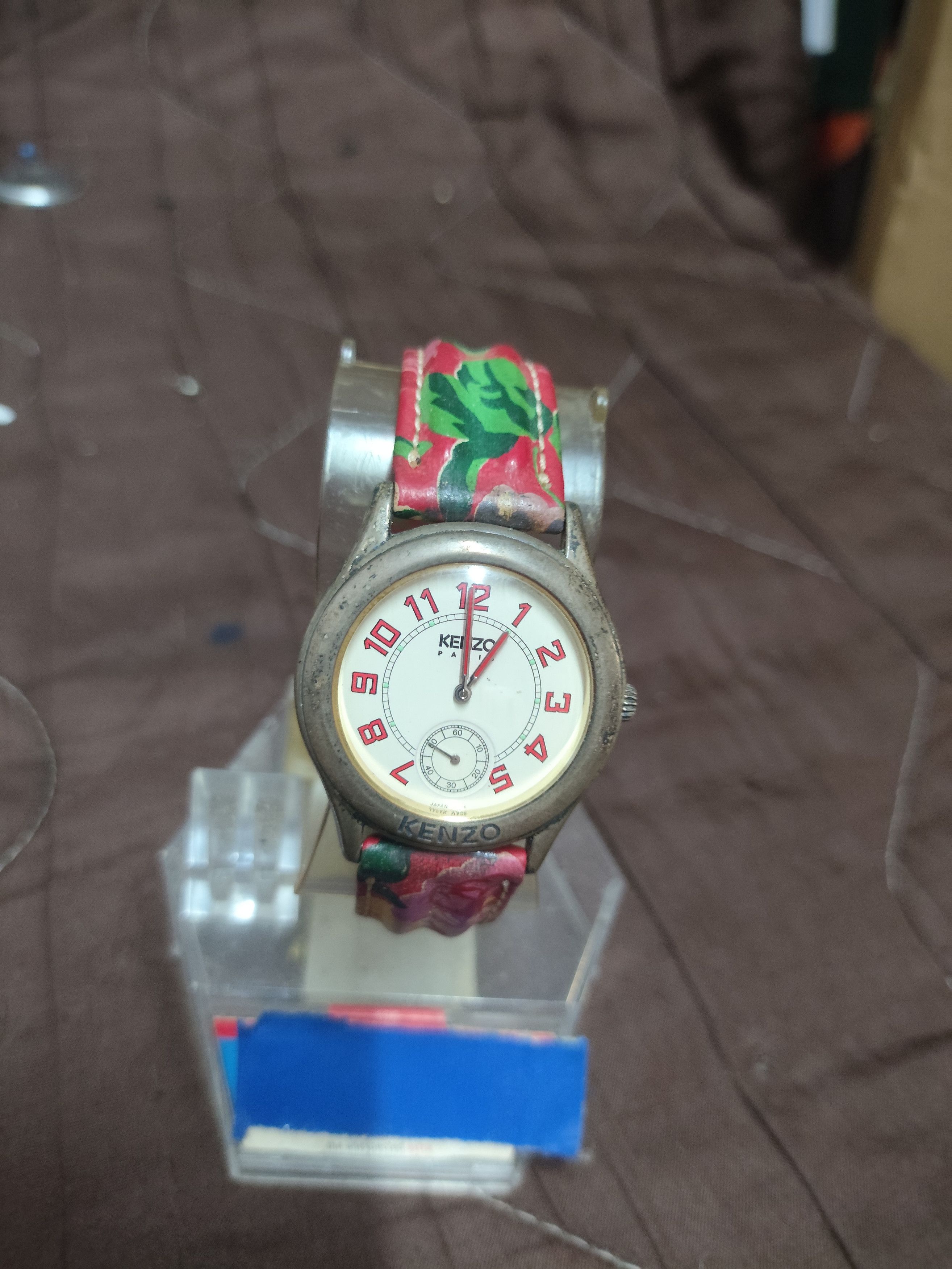 Designer Vintage KENZO JAPAN WATCH Authentic Item (Floral Design) Size ONE SIZE - 3 Thumbnail