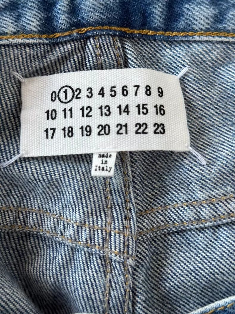 Maison Margiela Maison Margiela Loose jeans with pocket decoration jeans 25 Size US 26 / EU 42 - 5 Thumbnail