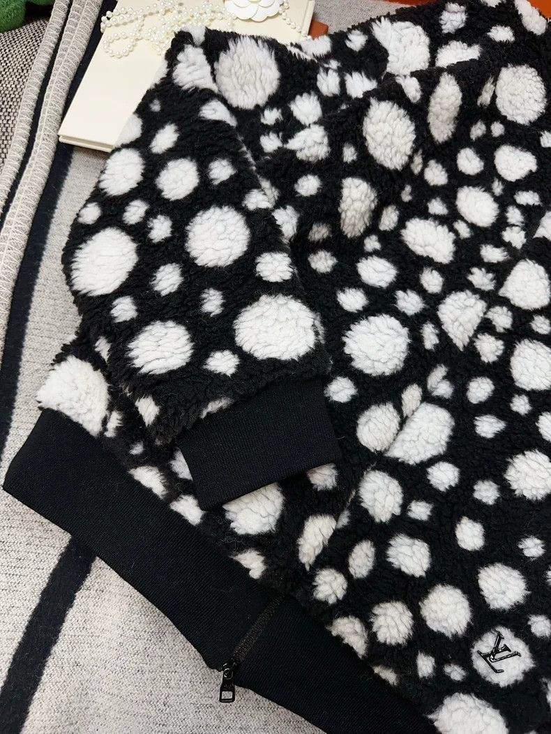 Louis Vuitton Louis Vuitton Louis Vuitton Polka Dot Teddy Coat-2506 Size US XL / EU 56 / 4 - 2 Thumbnail