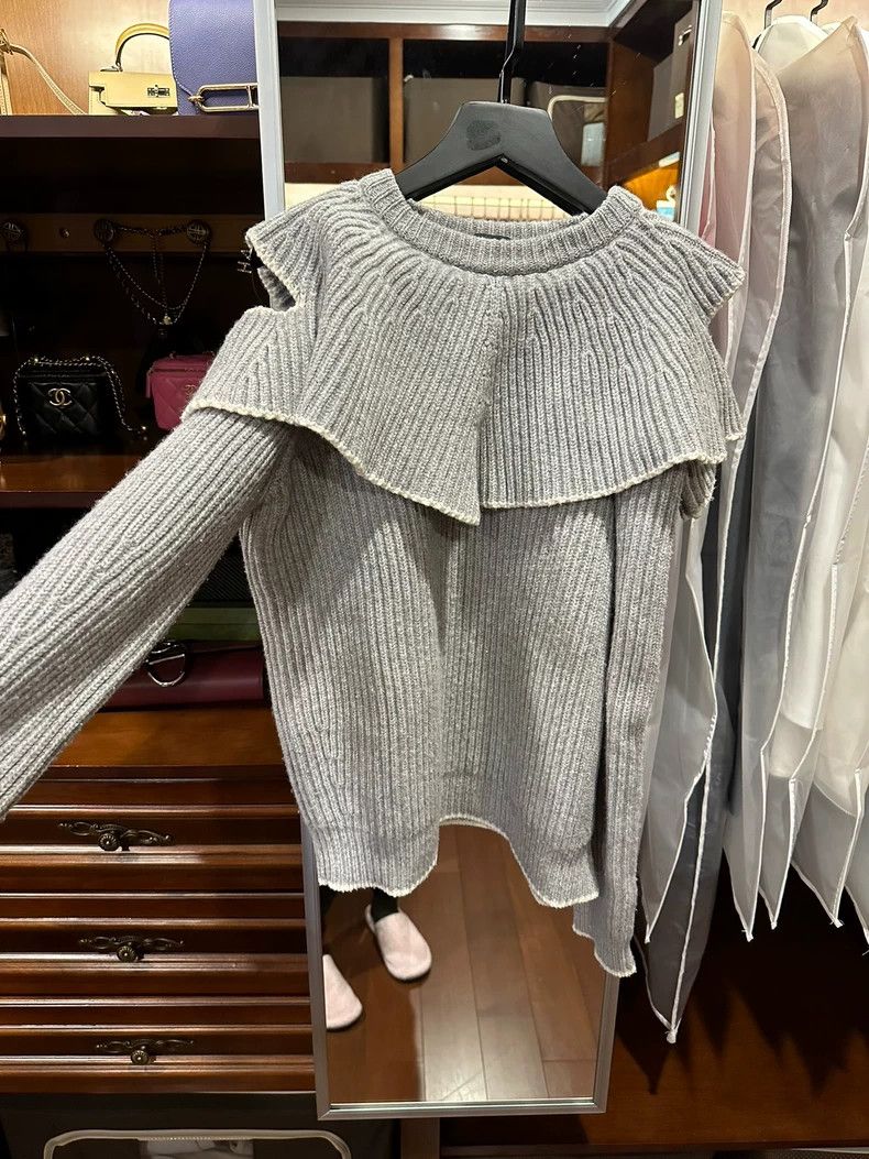 Alexander McQueen Alexander McQueen Gray Sweater with Ruffle Detail- DMC Size US XS / EU 42 / 0 - 1 Thumbnail