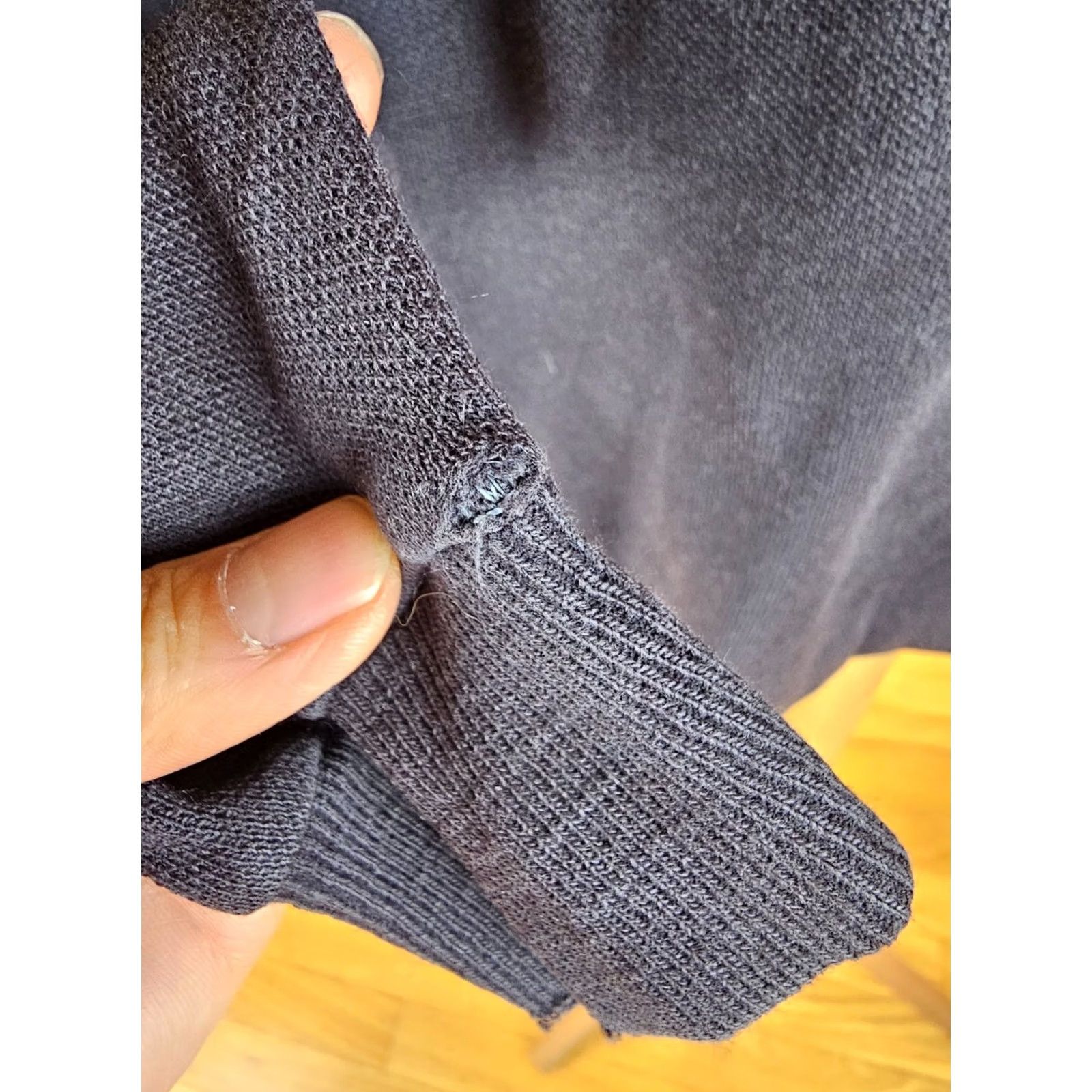Vintage VINTAGE Unbranded BLACK Cardigan Sweater 50's SZ MEDIUM Men Long Sleeve 18 INCH 20 INCH 23 INCH 24 INCH Western Camouflage Lined Strap Fiber Detail Size US M / EU 48-50 / 2 - 7 Thumbnail