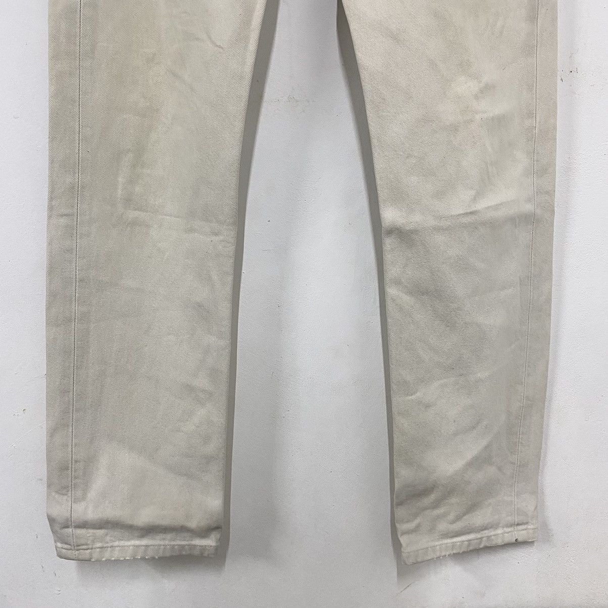 Levi's Vintage Clothing Vintage Levis 501xx Made in U.K Size US 30 / EU 46 - 6 Thumbnail