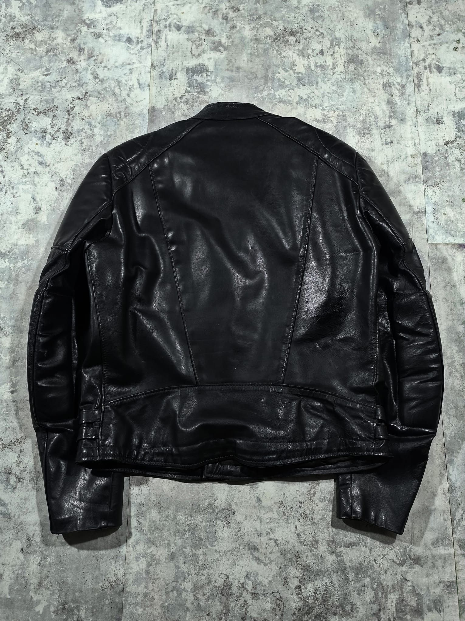 Leather vintage heavyweight trashed moto biker leather jacket 80s Size US L / EU 52-54 / 3 - 6 Thumbnail