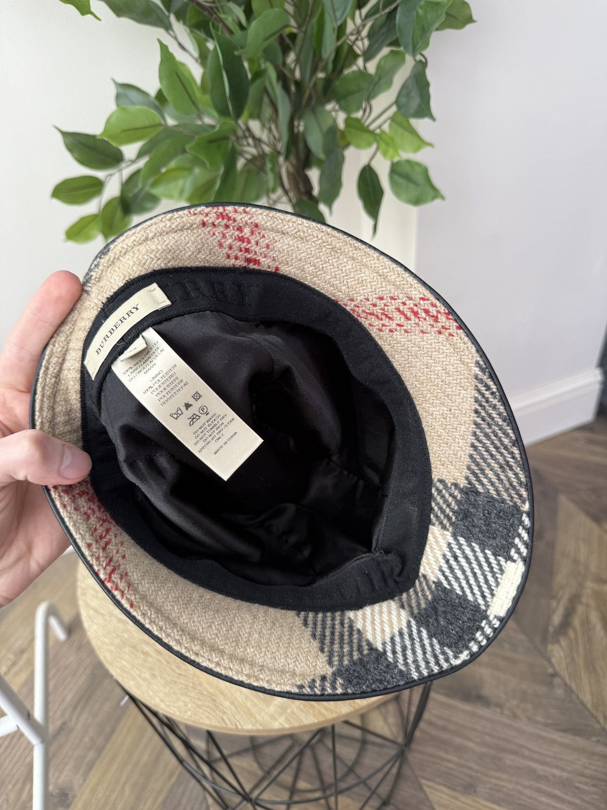 Burberry Vintage Burberry Bucket Hat Wool Leather Trim Nova Check Size ONE SIZE - 10 Thumbnail