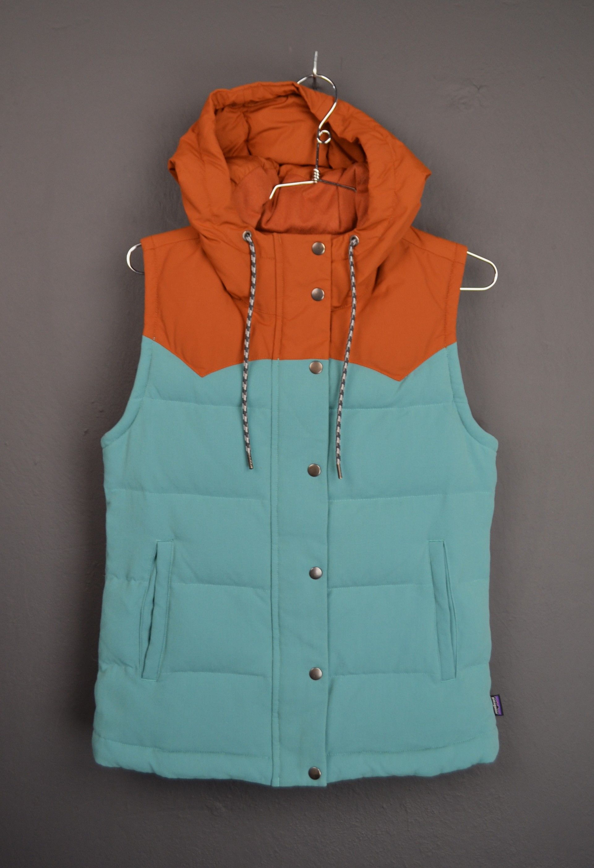 Patagonia Patagonia XS Teal Khaki Bivy Mushroom Lining Down Vest Size XS / US 0-2 / IT 36-38 - 2 Thumbnail