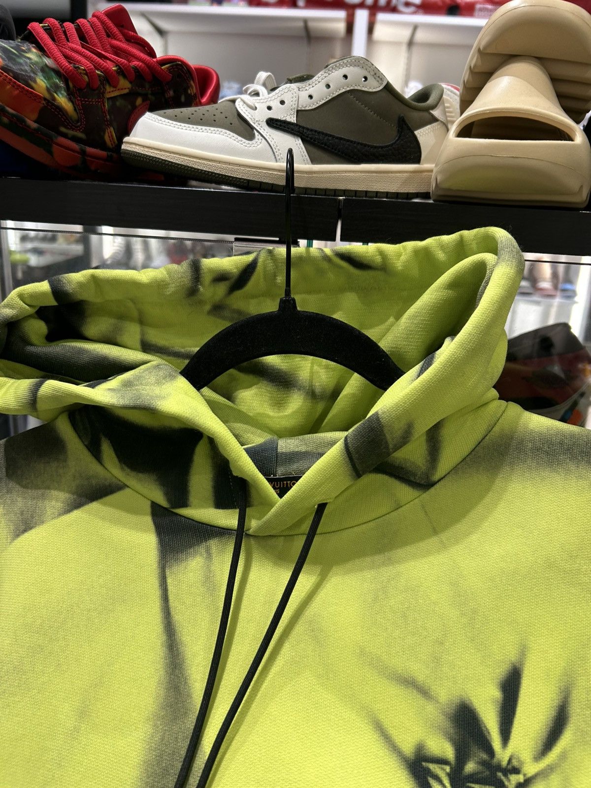Louis Vuitton Louis Vuitton LV Dune Hoodie Neon Yellow Size US L / EU 52-54 / 3 - 3 Thumbnail
