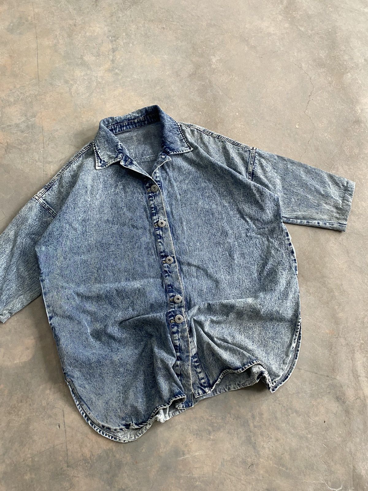 Japanese Brand × Vintage VINTAGE OVERSIZE DENIM JEANS SHIRT Size US M / EU 48-50 / 2 - 2 Thumbnail