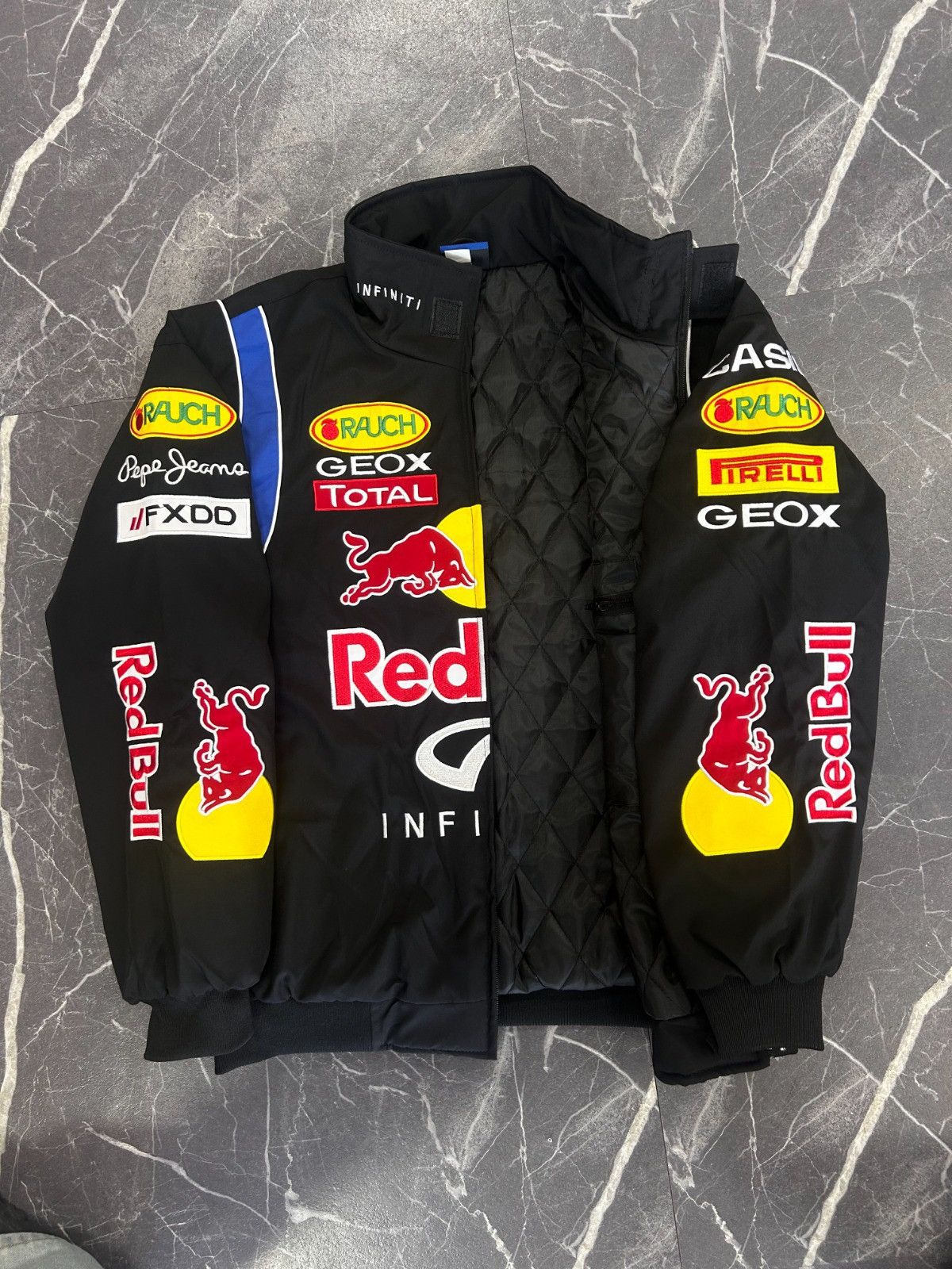 Red Bull Red Bull Racing Jacket Size US L / EU 52-54 / 3 - 3 Thumbnail