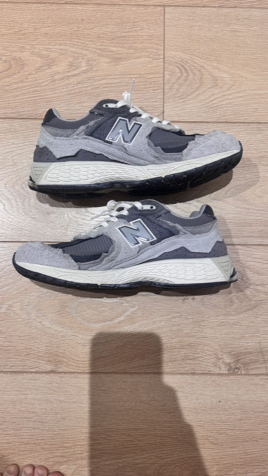 New Balance New Balance 2002R Protection Pack Grey Size US 9 / EU 42 - 2 Thumbnail