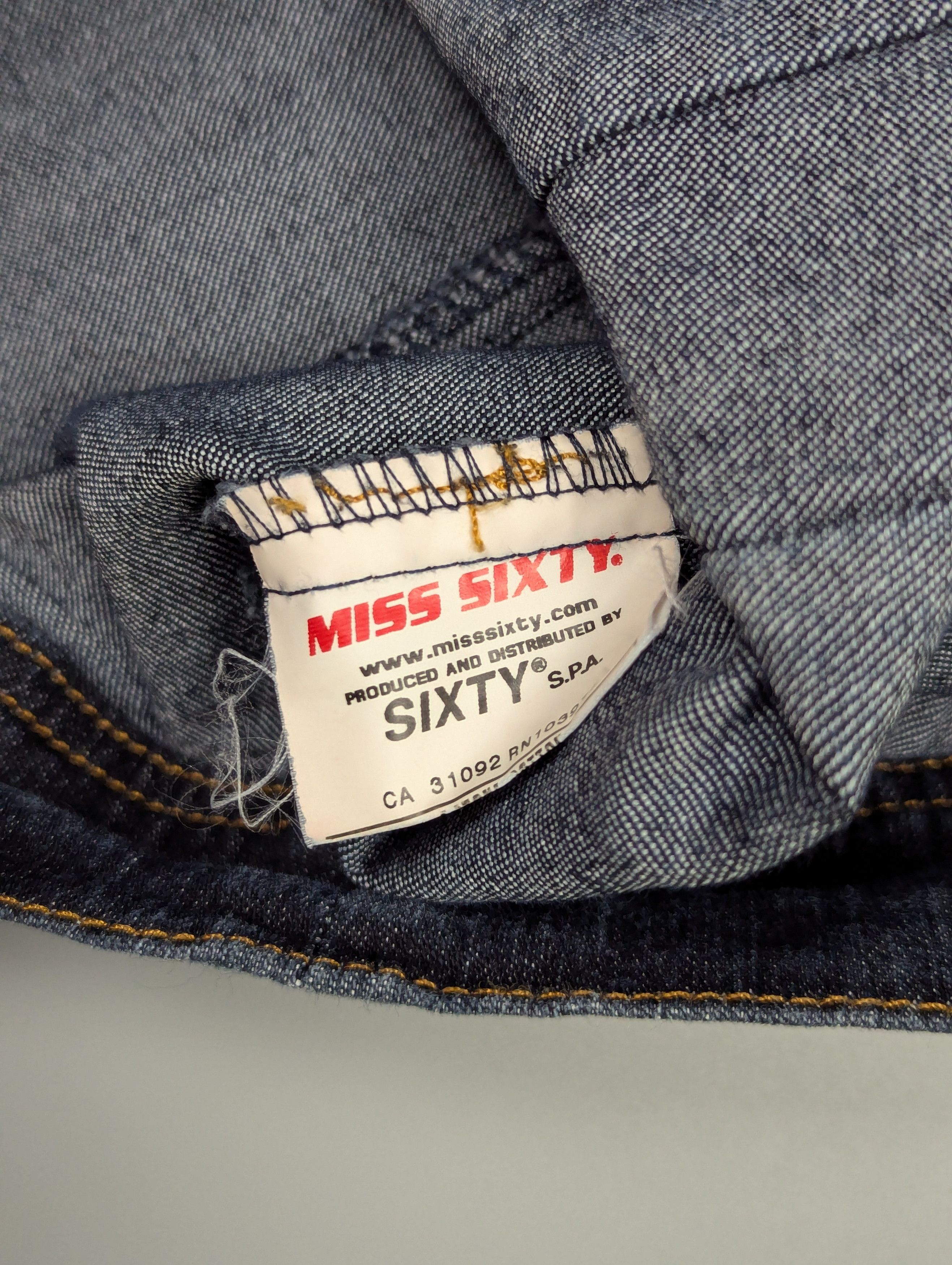 Miss Sixty VTG Y2K Miss Sixty Distressed Denim Jacket M Size M / US 6-8 / IT 42-44 - 7 Thumbnail