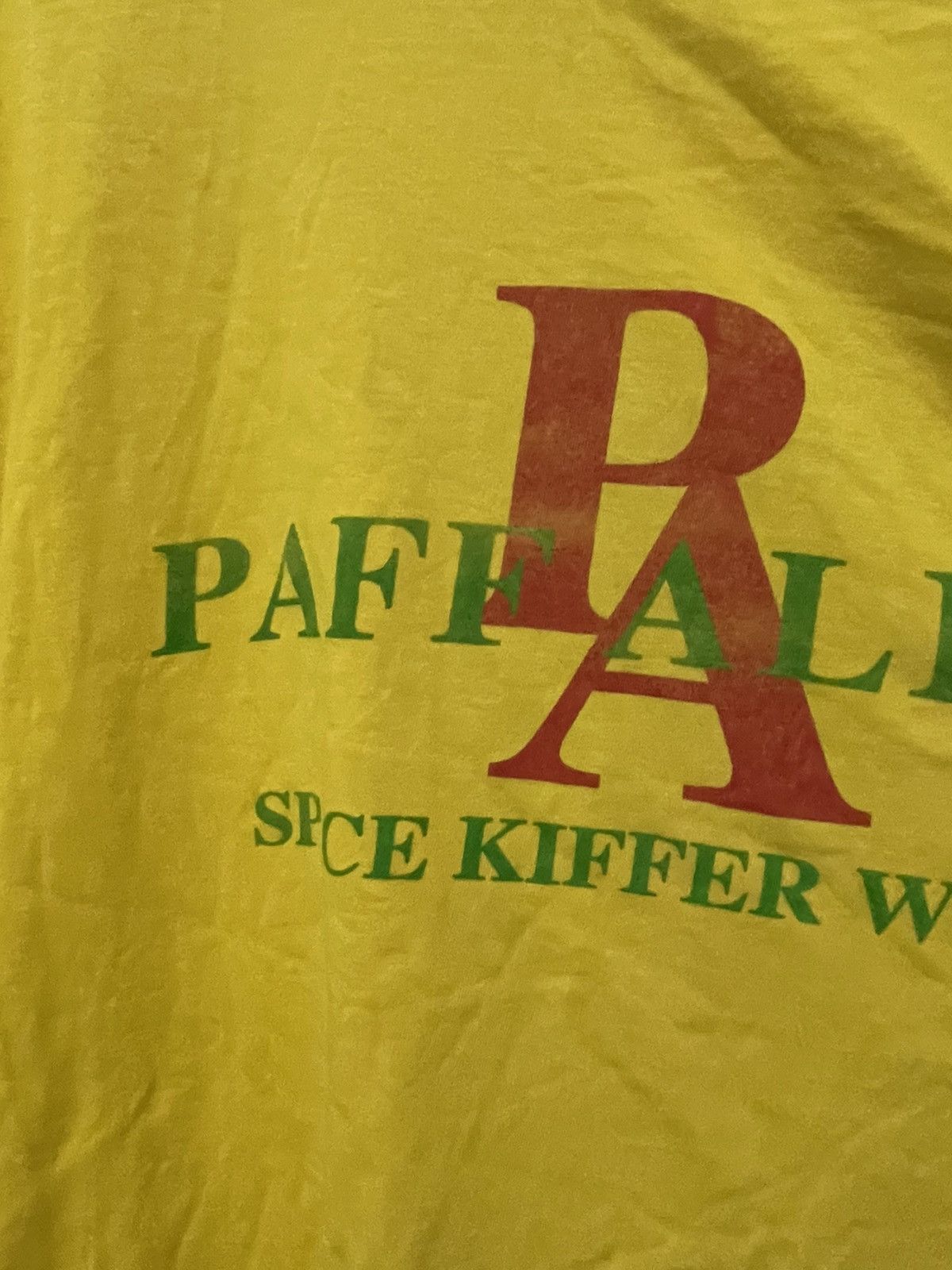 Vintage Vintage Paff Alien Space Kiffer Wear Smoke Tee Humor Y2K 90s Size US L / EU 52-54 / 3 - 11 Thumbnail