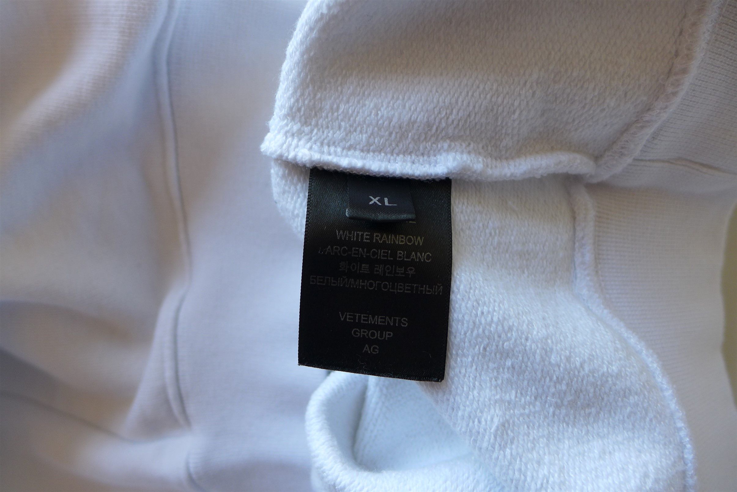 Vetements Vetements Translation Hoodie - White Rainbow Size US XL / EU 56 / 4 - 14 Thumbnail