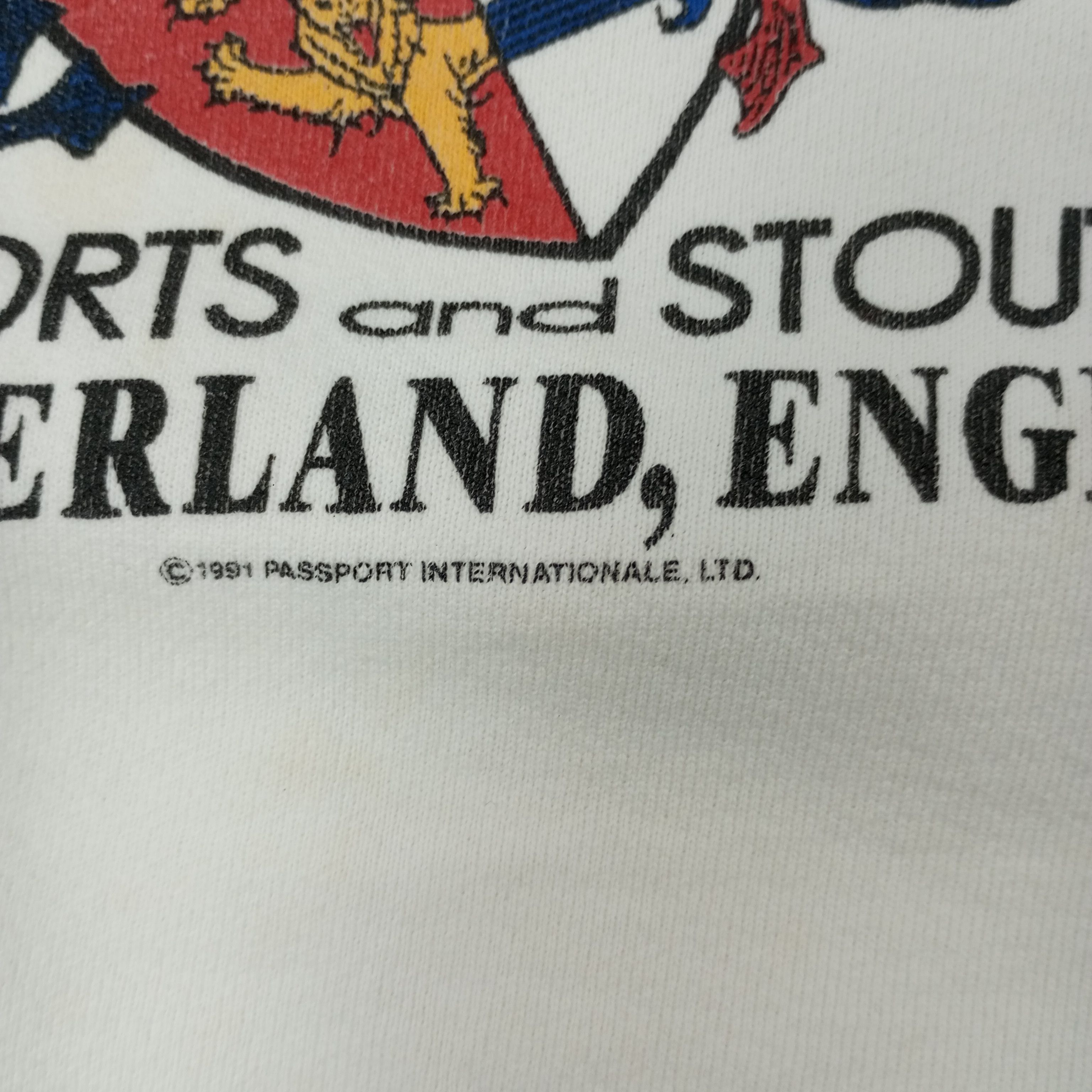 Vintage Buckley's Tavern Cumberland England Sweatshirt c225n13 Size US L / EU 52-54 / 3 - 3 Thumbnail
