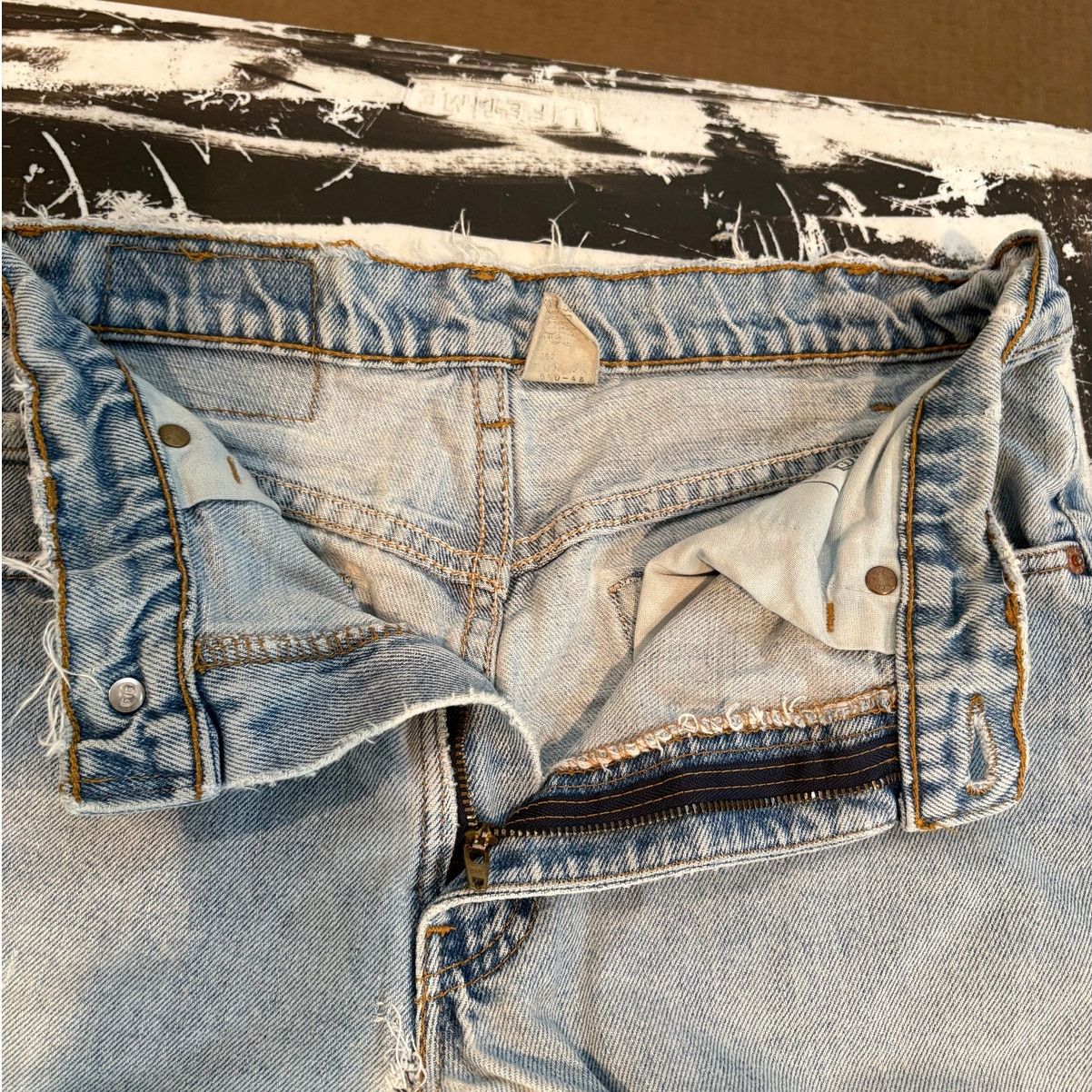 Levi's × Vintage Levi's 550 Jeans Mens 32x30 (31x29) Light Wash Blue Vintage Size US 31 - 6 Thumbnail