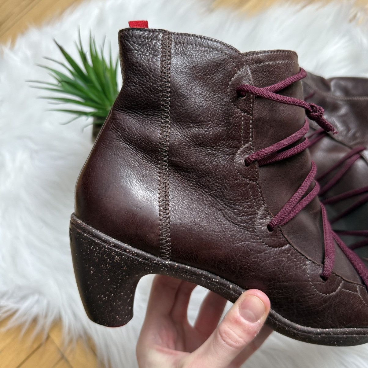 📌 Vintage Camper Leather Rubber Sole Heel Boots