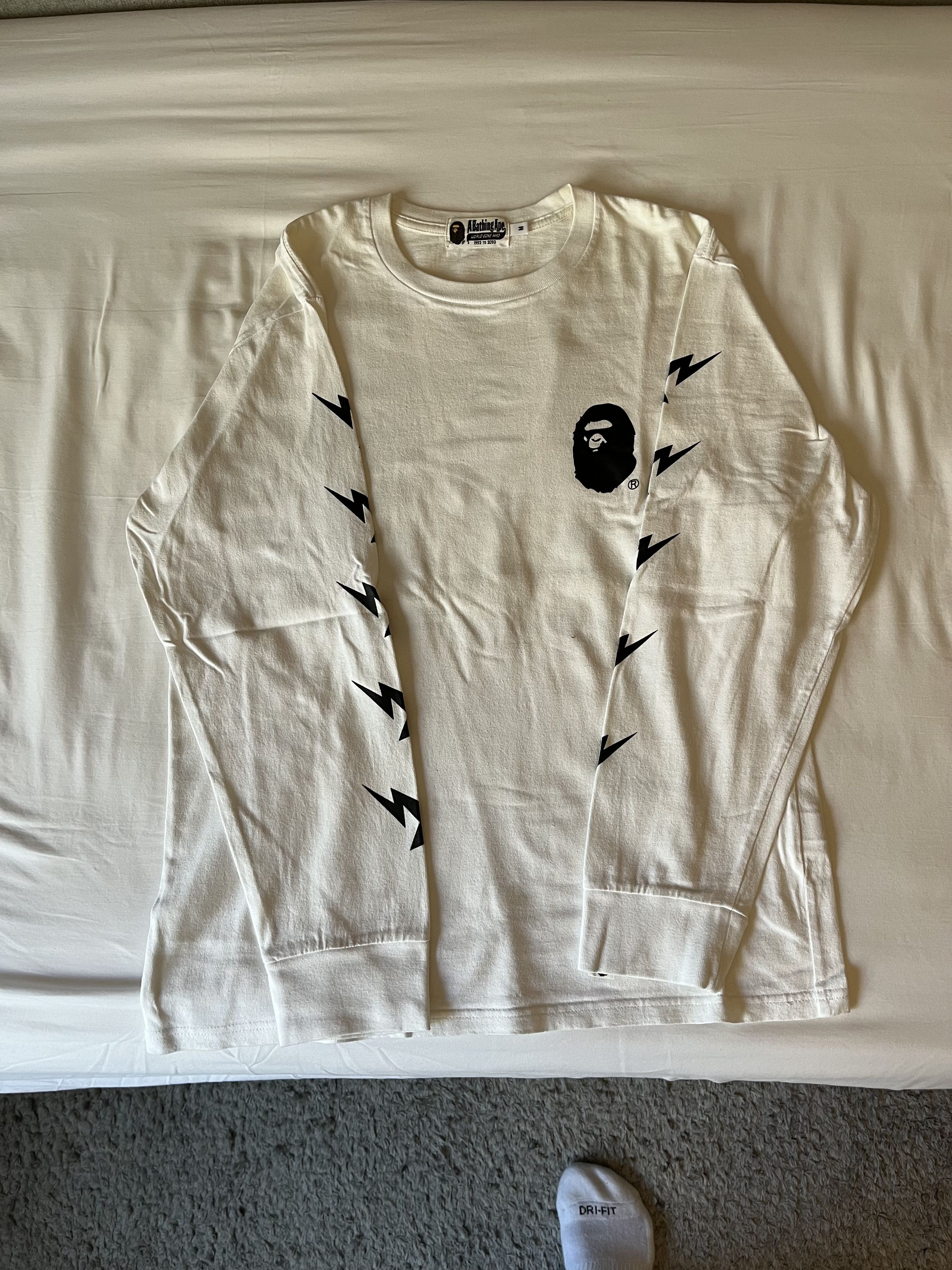 Bape Multi Logo Long Sleeve Tee Size US M / EU 48-50 / 2 - 1 Thumbnail