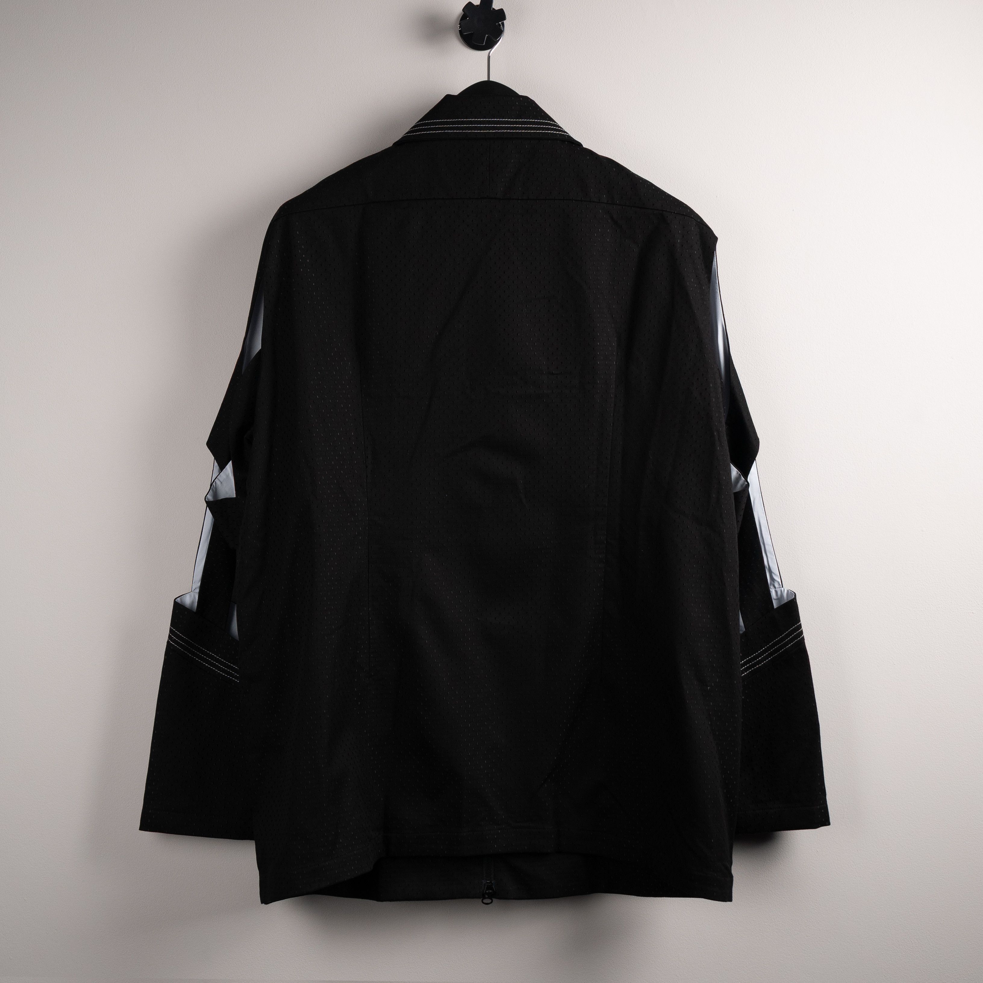 Kiko Kostadinov Kiko Kostadinov SS21 'Hydra' Cut Out Shell Jacket Black Size US XL / EU 56 / 4 - 3 Thumbnail