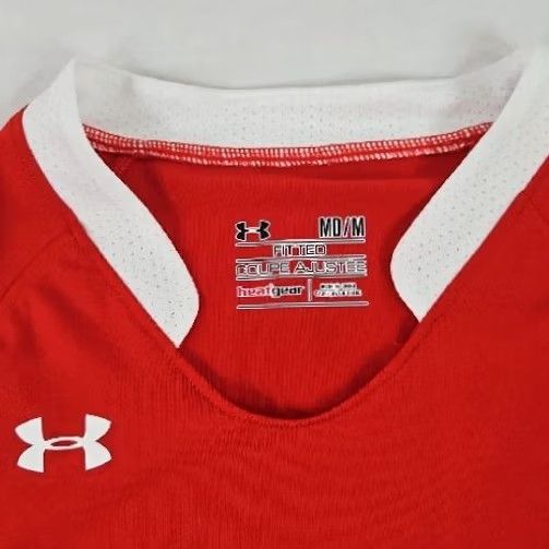 Under Armour Under Armour Volleyball T Shirt Women's M Red Long Sleeve HeatGear Fitted Size M / US 6-8 / IT 42-44 - 3 Thumbnail