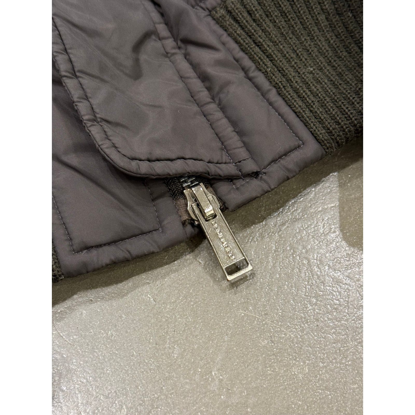 Dsquared2 2000s Dsquared2 cropped puffer jacket with murmanski fur Size L / US 10 / IT 46 - 6 Thumbnail