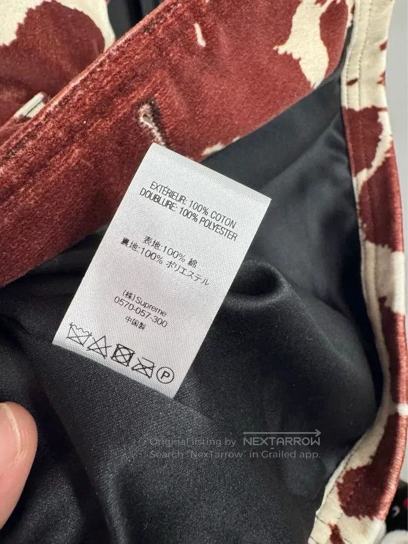 Supreme supreme cow print jacket in size M. Size US M / EU 48-50 / 2 - 4 Thumbnail
