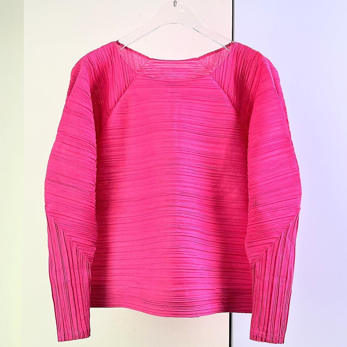 Issey Miyake Pleats Please Issey Miyake Pleated Long Sleeve Top Size 3 Size M / US 6-8 / IT 42-44 - 1 Thumbnail