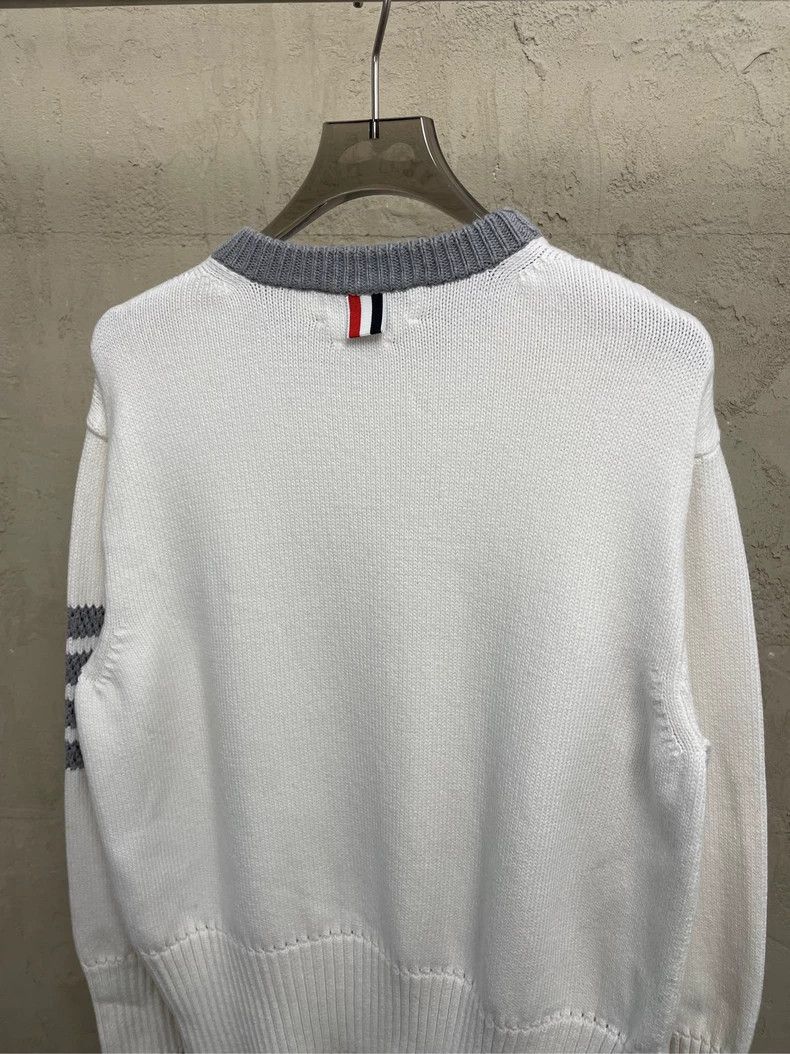 Thom Browne Thom browne Beige pocket neck gray four-stripe knitted roun Size US XS / EU 42 / 0 - 4 Thumbnail