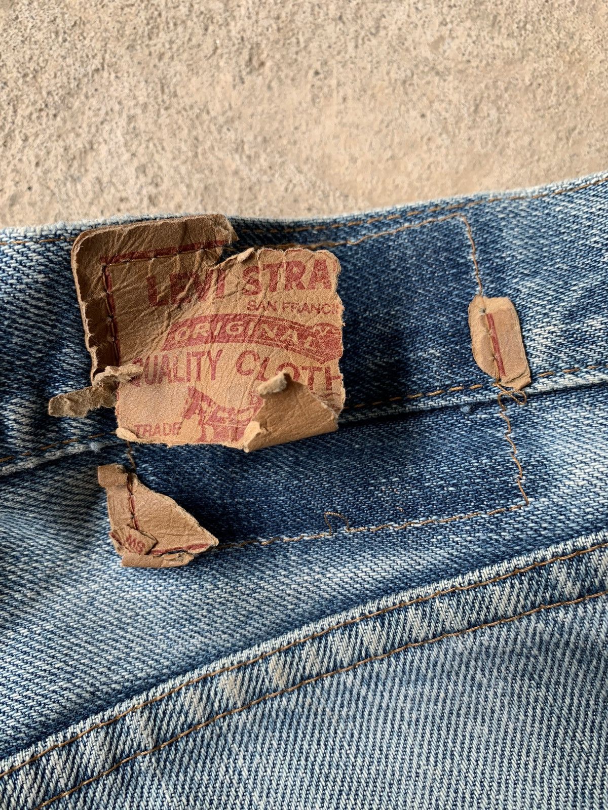 Levi's Vintage Levis Big E Selvedge Distressed Denim Size US 31 - 11 Thumbnail