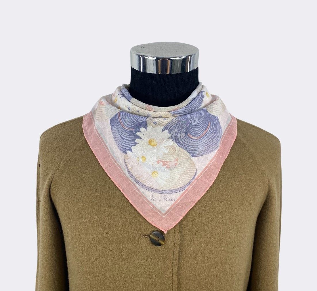 Other Vintage Nina Ricci Handkerchief Neckerchief Bandana H015R Size ONE SIZE - 1 Thumbnail