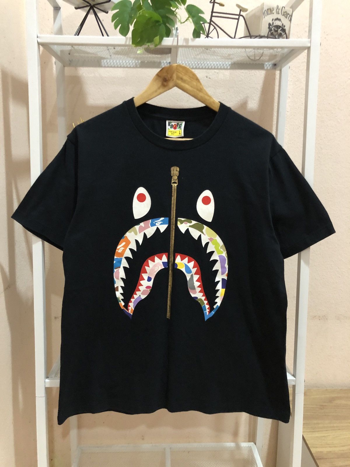 Bape Multi Camo Shark Tee Size US L / EU 52-54 / 3 - 1 Thumbnail