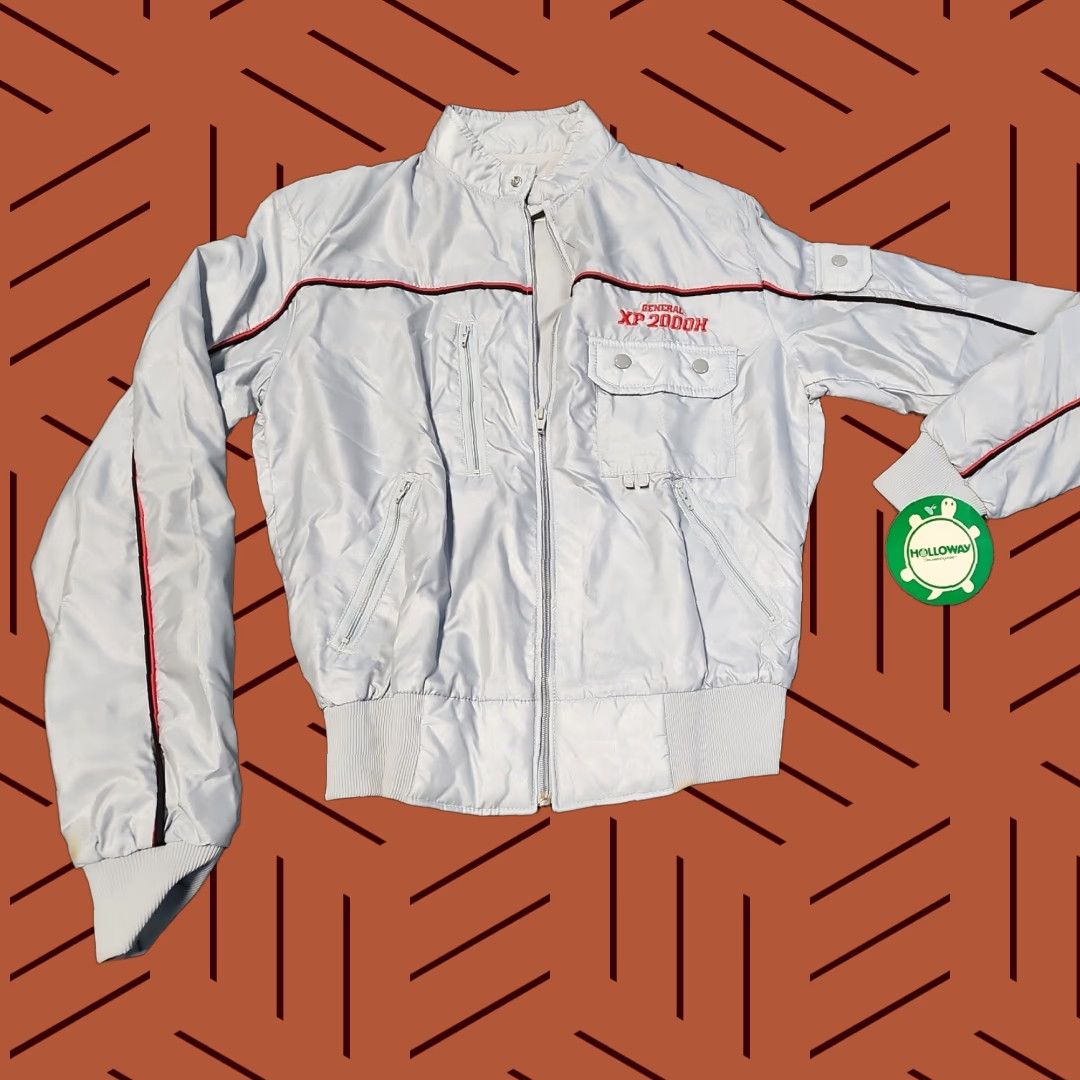 Vintage VINTAGE Holloway Windbreaker Jacket Nylon 1990s Gray Men Small XS? - Note: Original title says Small, use Size: S Size US S / EU 44-46 / 1 - 1 Thumbnail