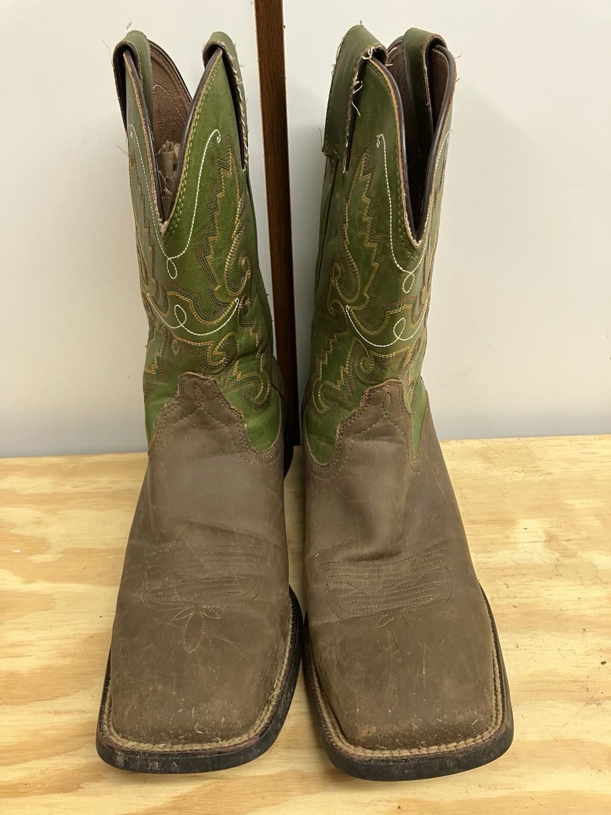 Justin Boots Cowboy Boots Justin Farm & Ranch Size ONE SIZE - 6 Thumbnail