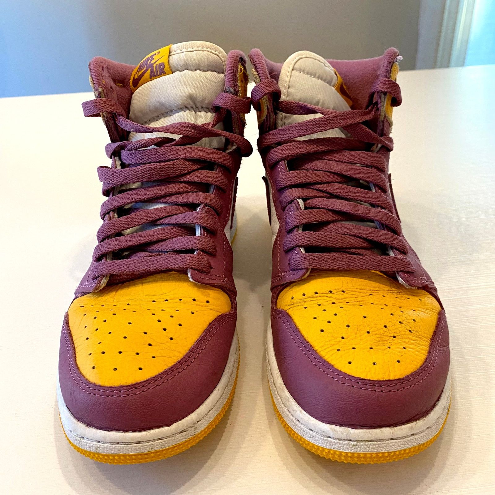Nike Nike Air Jordan 1 Retro Brotherhood Youth Size 7 575441-706 Size US 7 / EU 40 - 5 Thumbnail