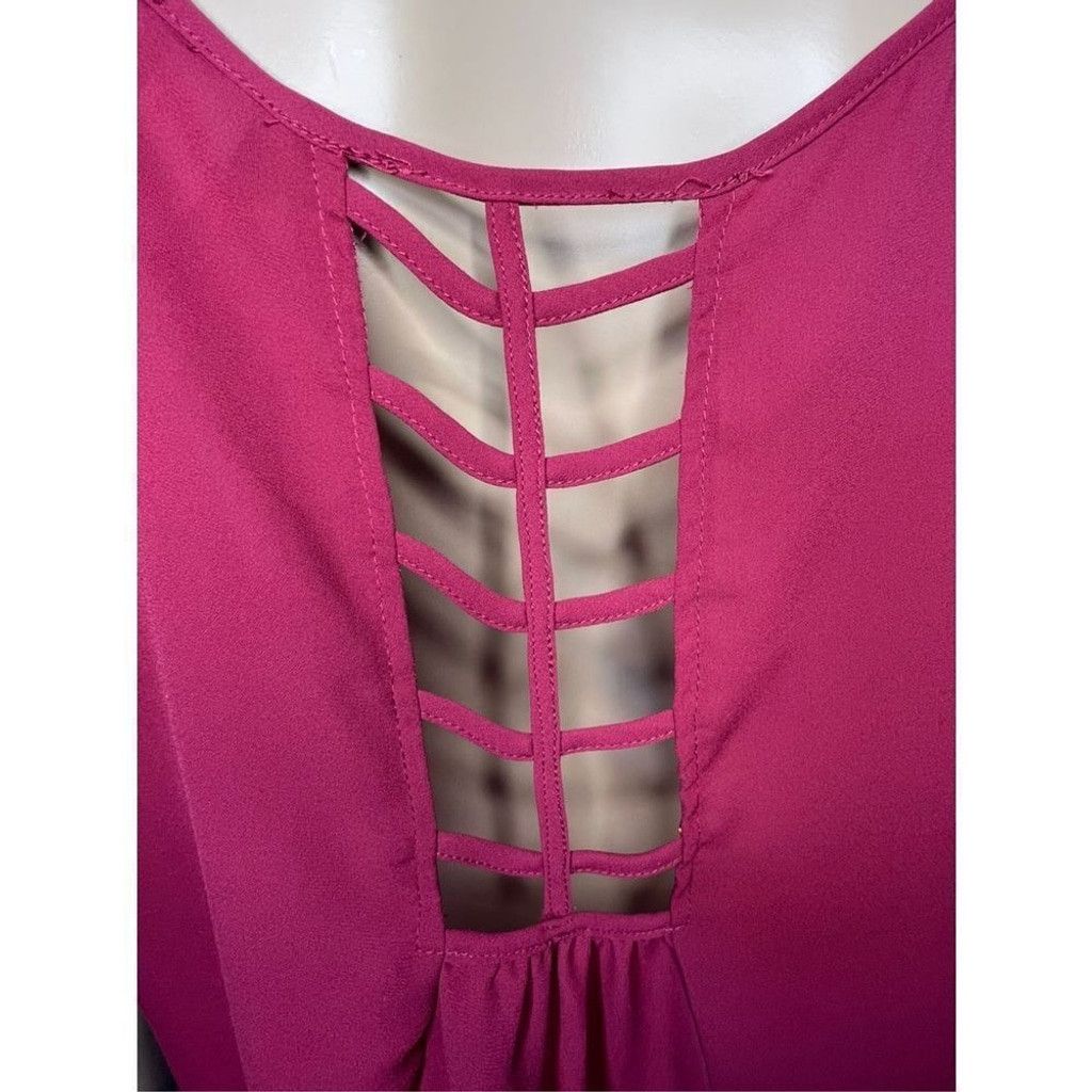 Torrid Torrid Loose Fit Magenta Professional Short Sleeve Blouse Size XS / US 0-2 / IT 36-38 - 4 Thumbnail