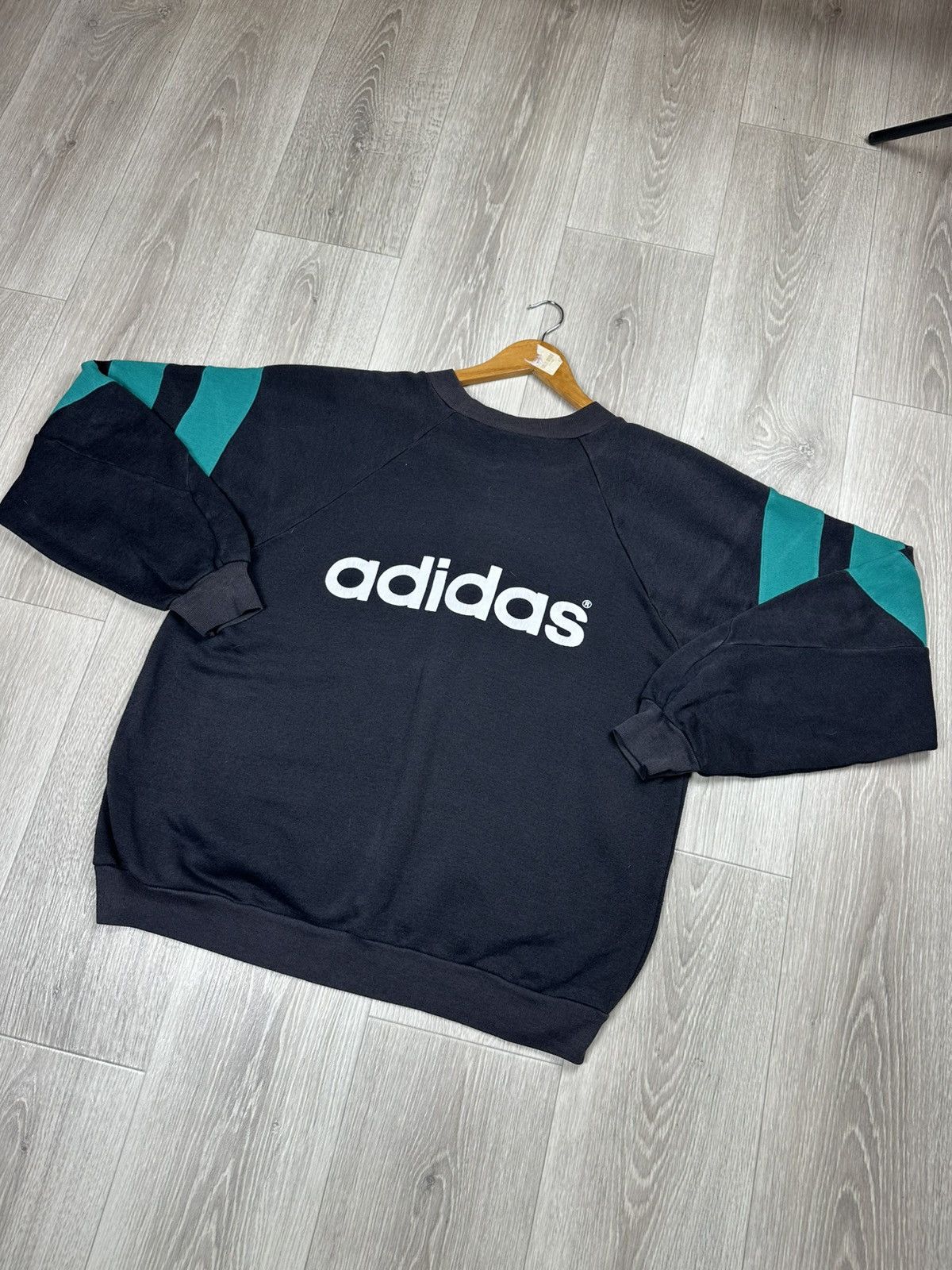 Adidas Vintage Adidas Liverpool 1992 Sweatshirt Size US XL / EU 56 / 4 - 8 Thumbnail
