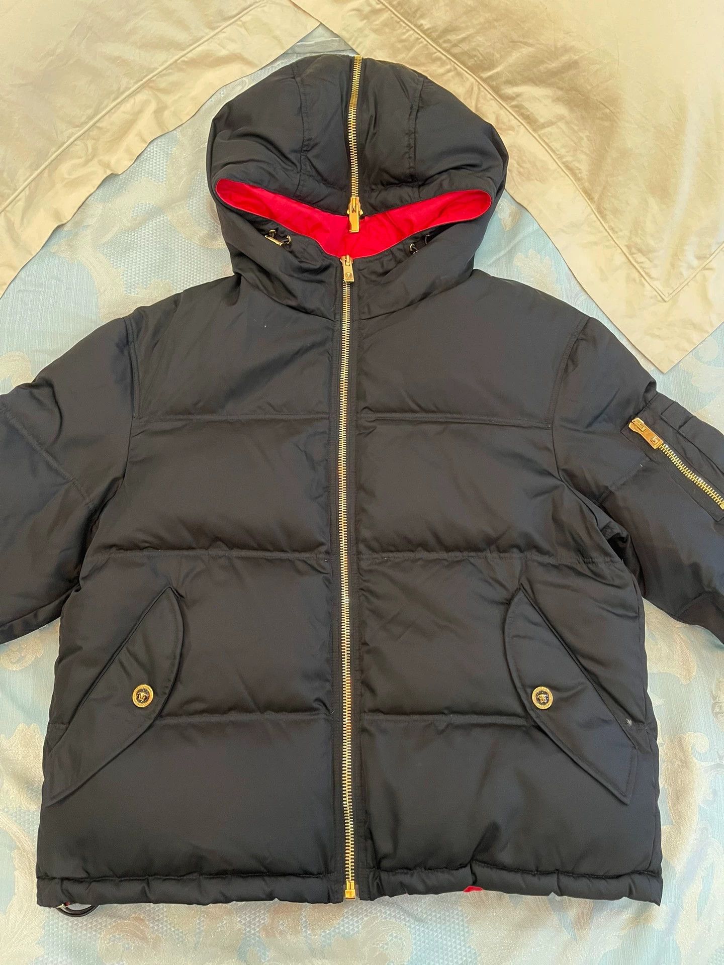 Versace Versace Black Oversized Down Jacket 46, Hood Shawl, Gold Btn Size US S / EU 44-46 / 1 - 1 Thumbnail