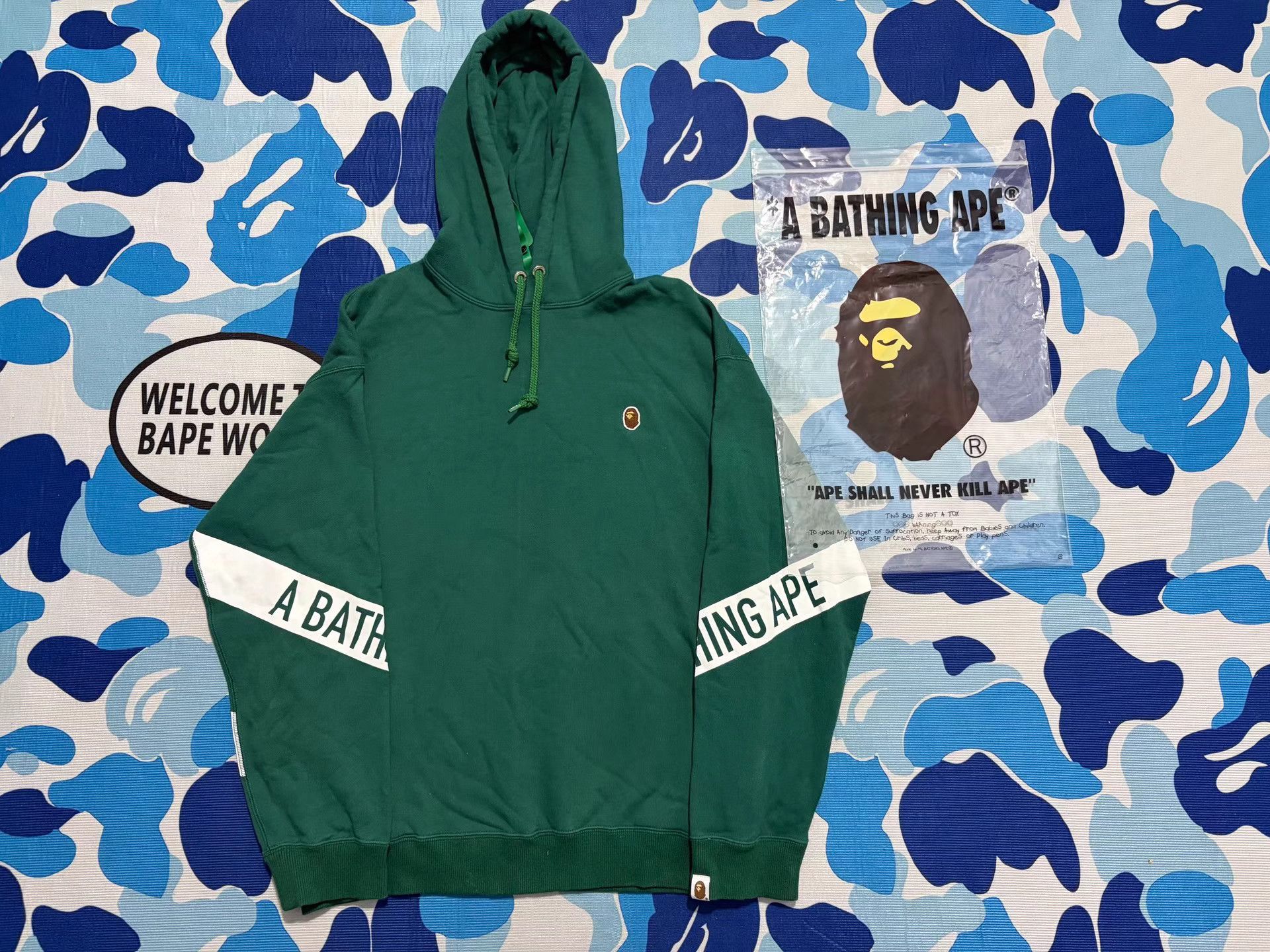 Bape Bape Green Hoodie Size ONE SIZE - 1 Thumbnail