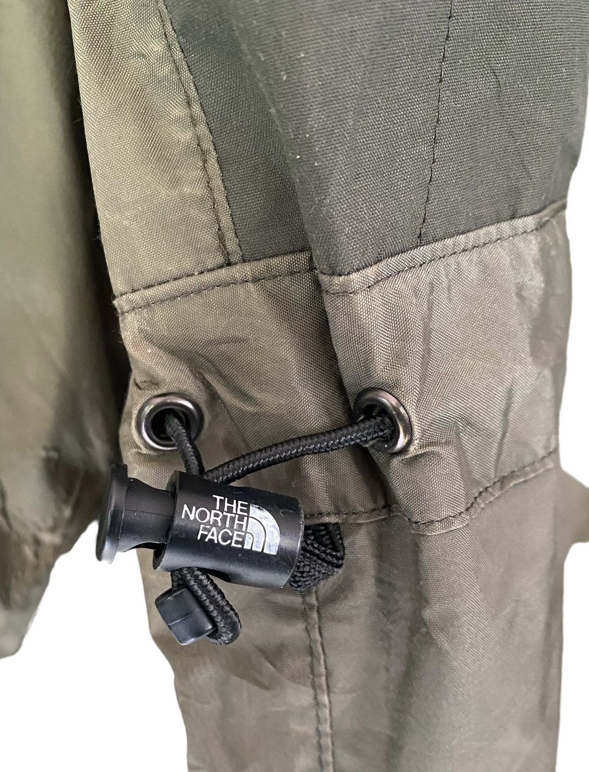 The North Face THE NORTH FACE Gore-Tex Hoodie Jacket (M) Size US M / EU 48-50 / 2 - 9 Thumbnail