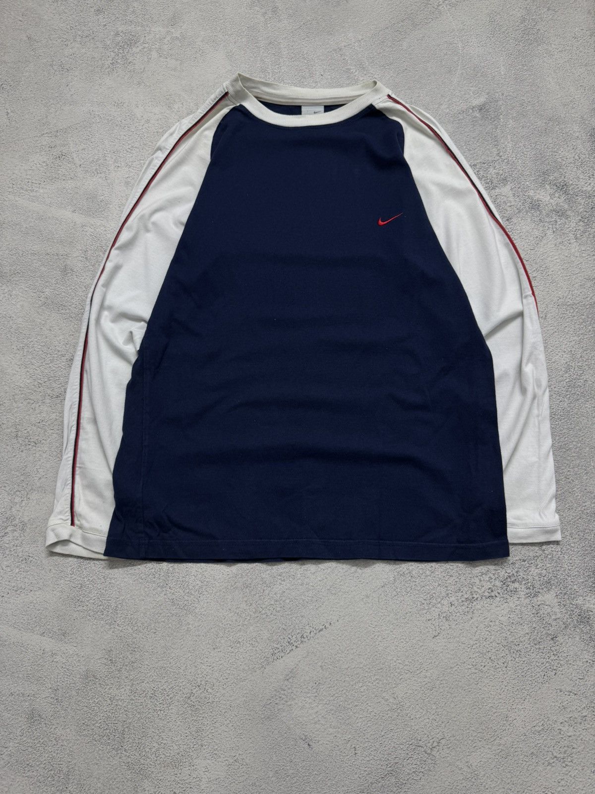 Nike Vintage Y2k Nike Swoosh Long Sleeve 00’s Size US M / EU 48-50 / 2 - 7 Thumbnail