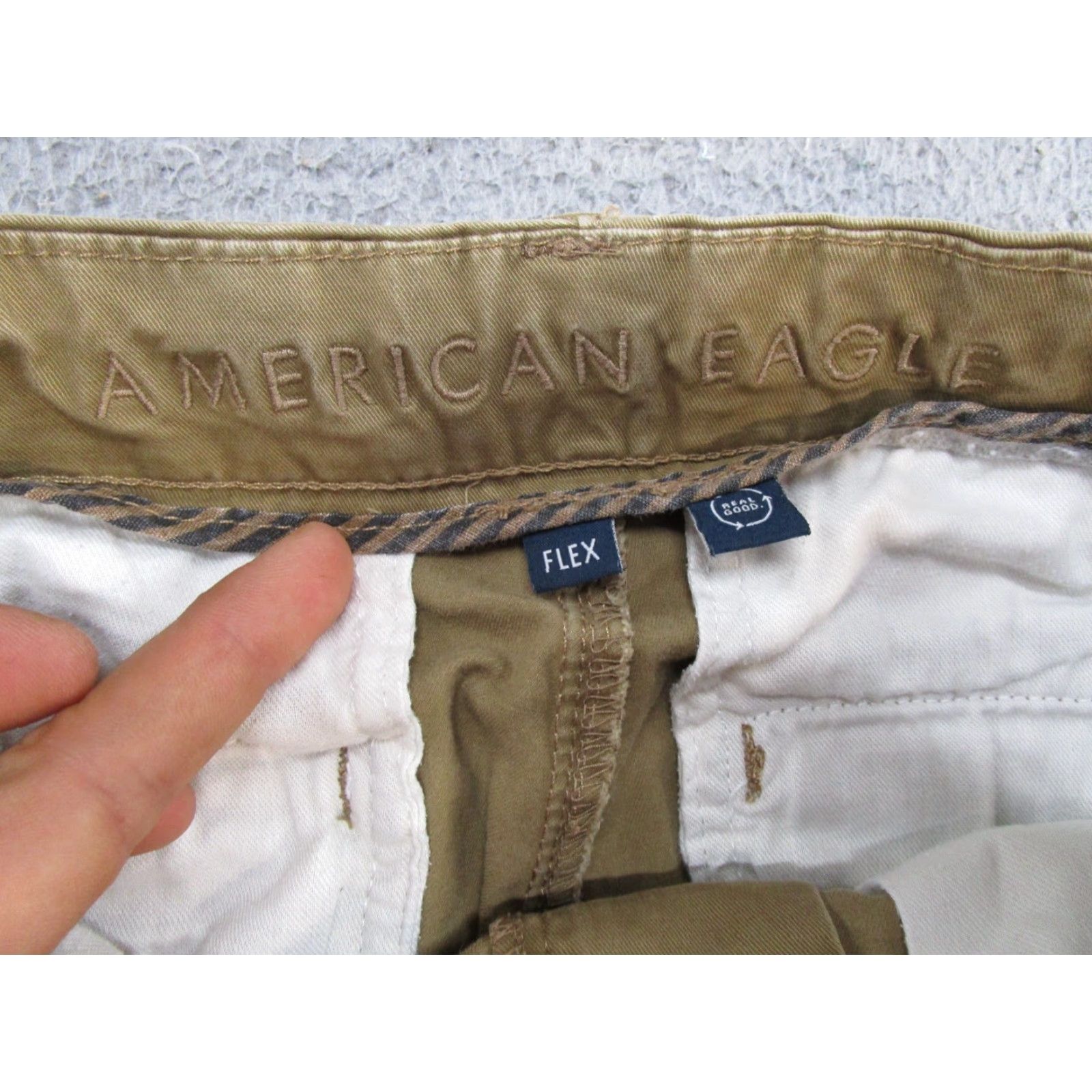 American Eagle Outfitters American Eagle Outfitters Pants Chino Slim Regular Tan Khaki 30x32/30x34 Vintage No Size US 30 / EU 46 - 4 Thumbnail