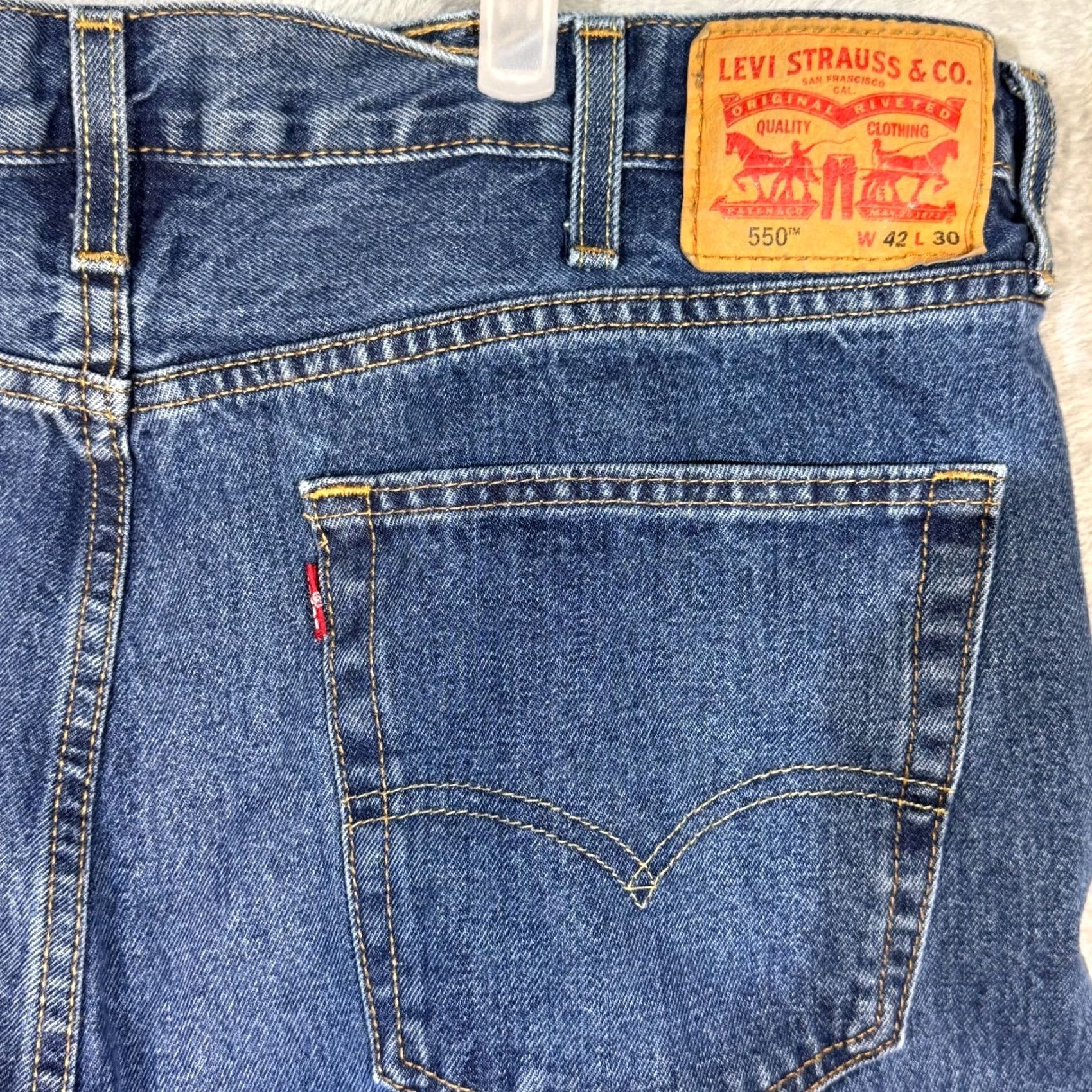 Levi's Levi’s 550 Jeans Men’s 42x30 Blue Denim Medium Wash Relaxed Fit Straight Leg Jeans Size US 42 / EU 58 - 7 Thumbnail