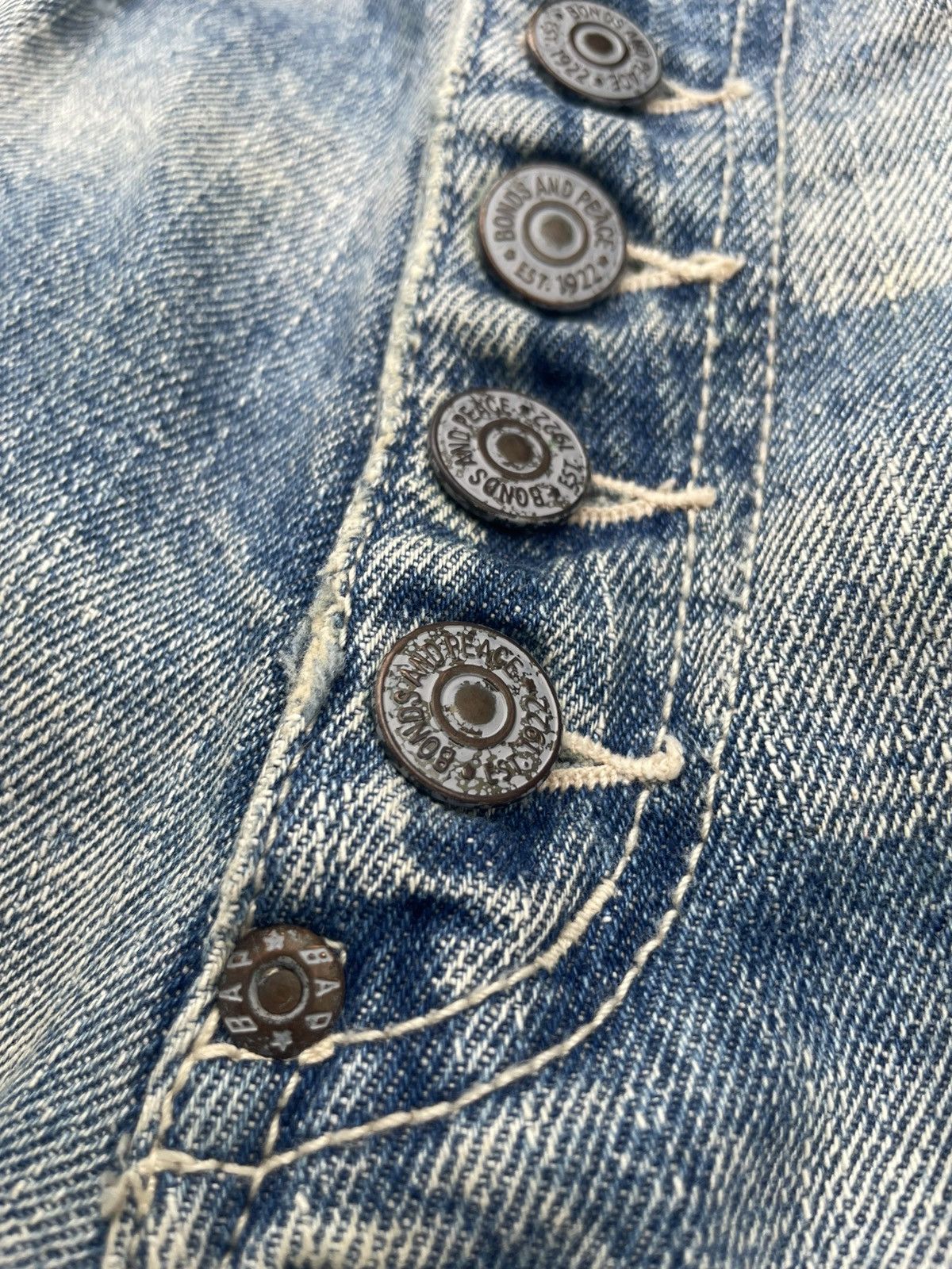 Japanese Brand Bonds & Peace Faded Distresed Jeans Size US 31 - 22 Thumbnail