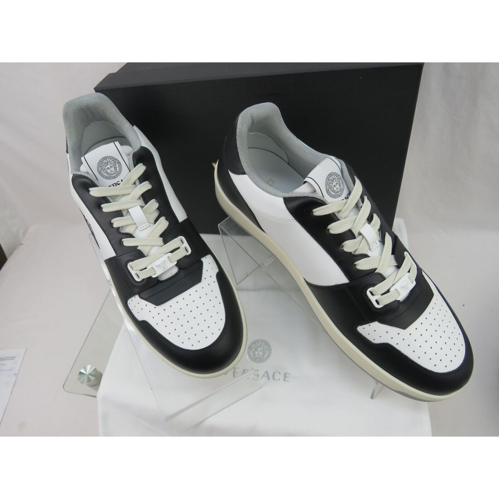 Versace VERSACE BLACK WHITE LEATHER MEDUSA LOW SNEAKERS US 11 44 IT Size US 11 / EU 44 - 11 Thumbnail