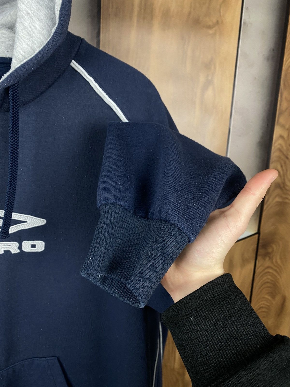 Umbro 🧨Vintage Hoodie Umbro Big Logo VTG Tee🧨 Size US XL / EU 56 / 4 - 7 Thumbnail