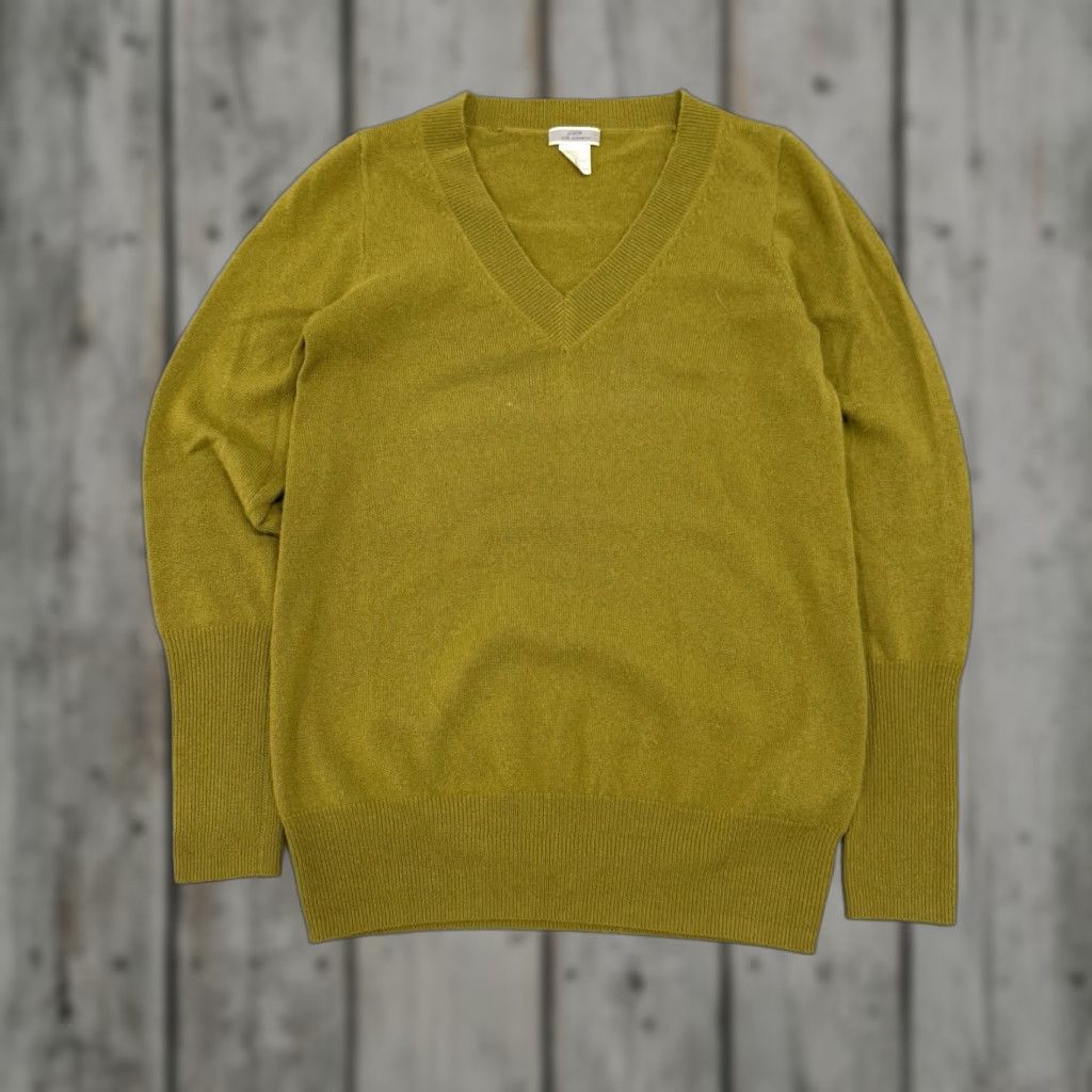 J.Crew J.Crew Sweater Womens Small Yellow 100% Cashmere V-Neck Pullover Knit Solid Classic Style Size S / US 4 / IT 40 - 1 Thumbnail