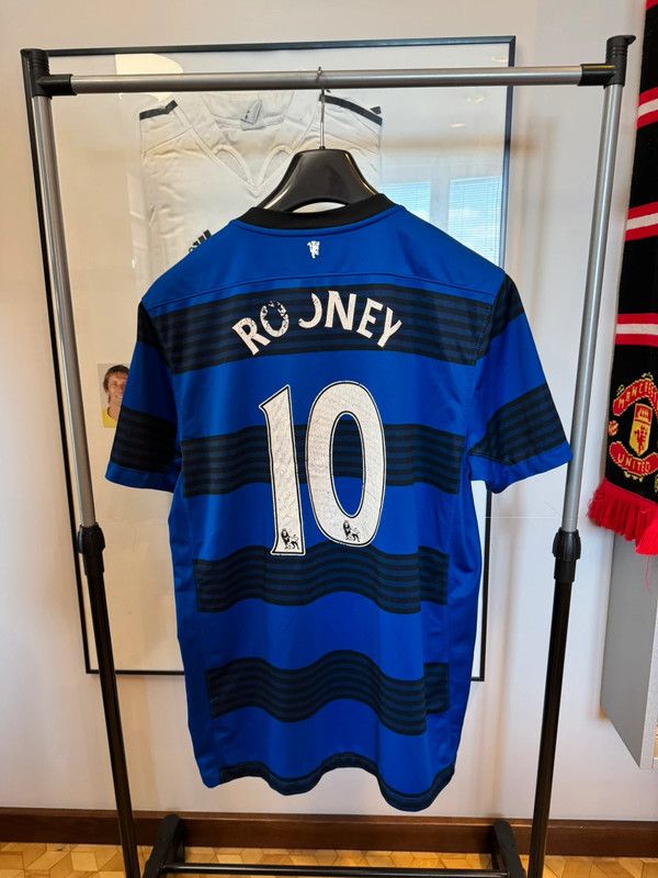 Nike Manchester United 2011-12 Rooney #10 Away Jersey L