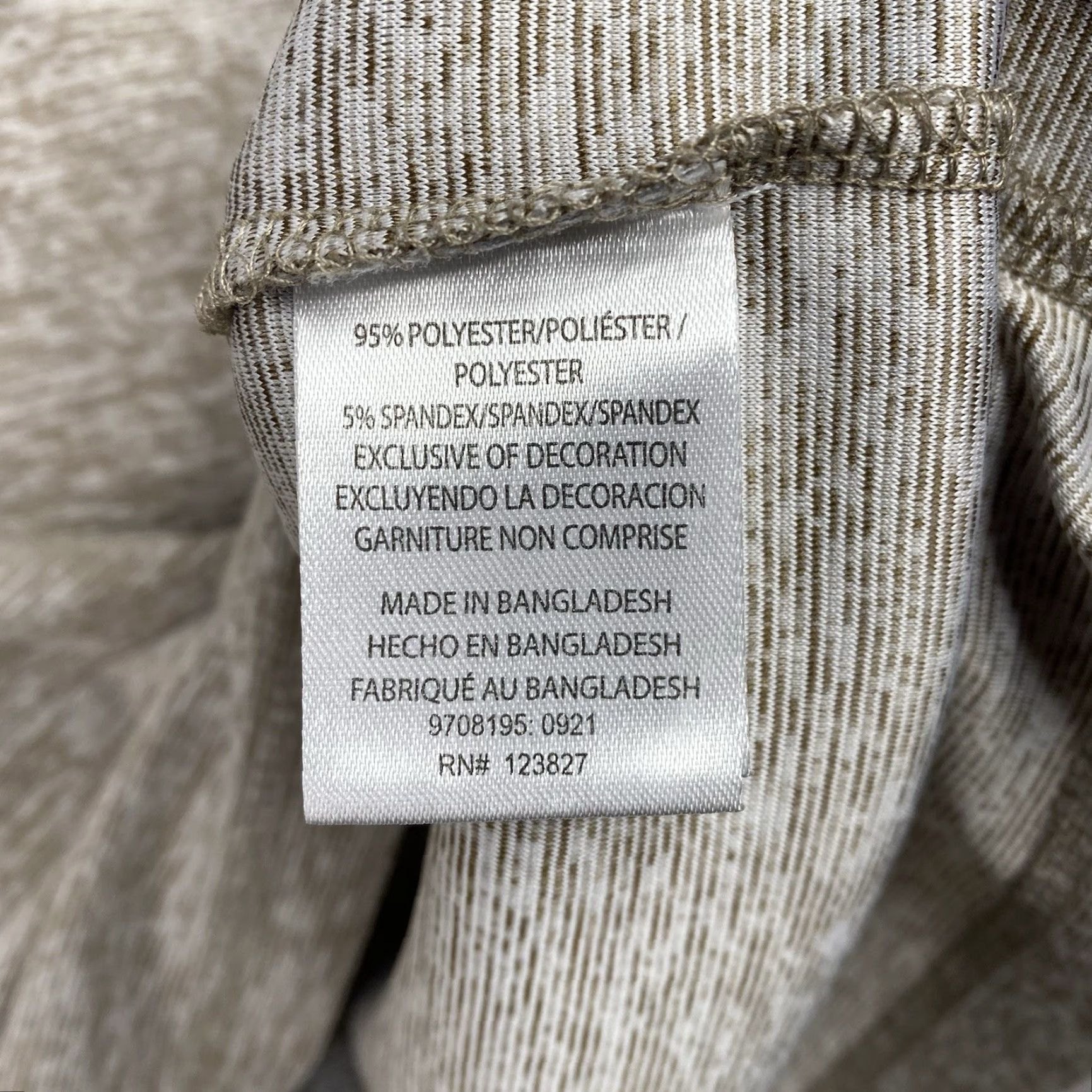 Vintage Essex Henley Shirt Men M Tan Heather Super Soft Stretch Long Sleeve Adult M Brown Solid Modern Classic Outdoors Mens Size US M / EU 48-50 / 2 - 5 Thumbnail