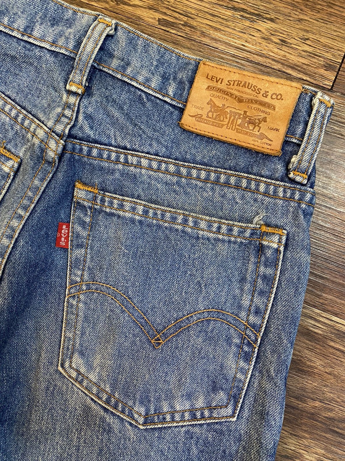 Levi's × Levi's Vintage Clothing × Vintage size 27X29.5 vintage levi's 525 faded Size 27" / US 4 / IT 40 - 6 Thumbnail