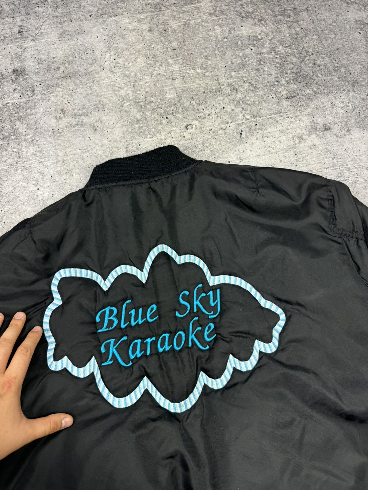 Vintage Vintage MA1 Bomber Jacket Big Logo Blue Sky Karaoke 90’s Y2K Size US L / EU 52-54 / 3 - 18 Thumbnail